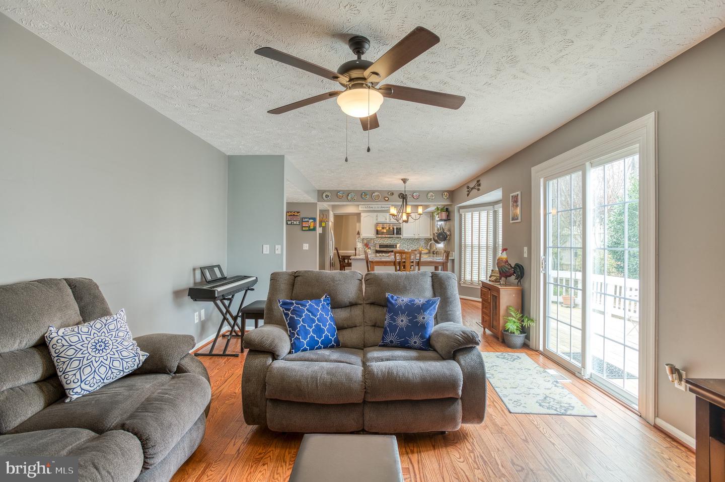 4850 WOODIE CT, WOODBRIDGE, Virginia 22193, 4 Bedrooms Bedrooms, ,2 BathroomsBathrooms,Residential,For sale,4850 WOODIE CT,VAPW2092746 MLS # VAPW2092746