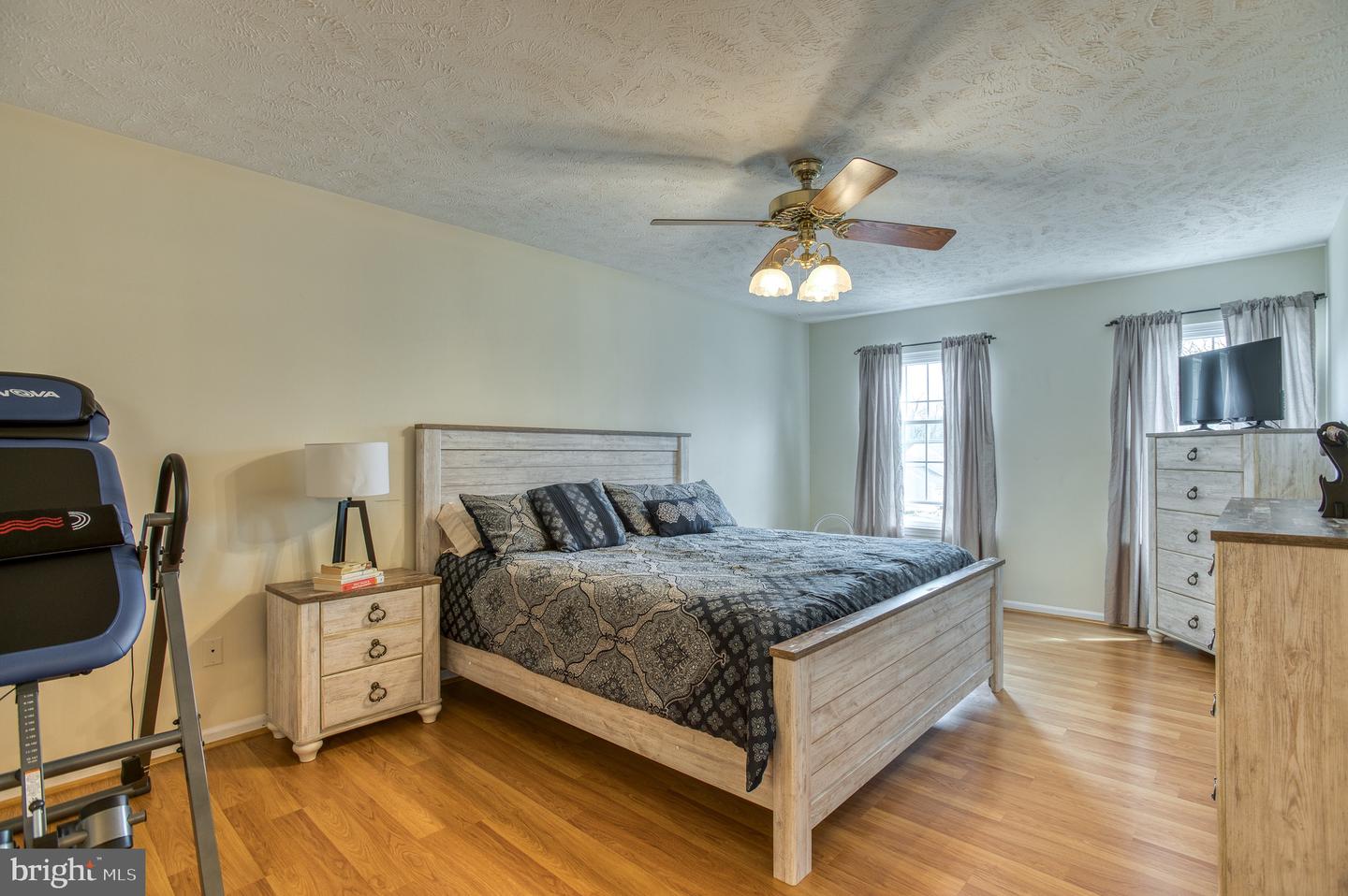 4850 WOODIE CT, WOODBRIDGE, Virginia 22193, 4 Bedrooms Bedrooms, ,2 BathroomsBathrooms,Residential,For sale,4850 WOODIE CT,VAPW2092746 MLS # VAPW2092746