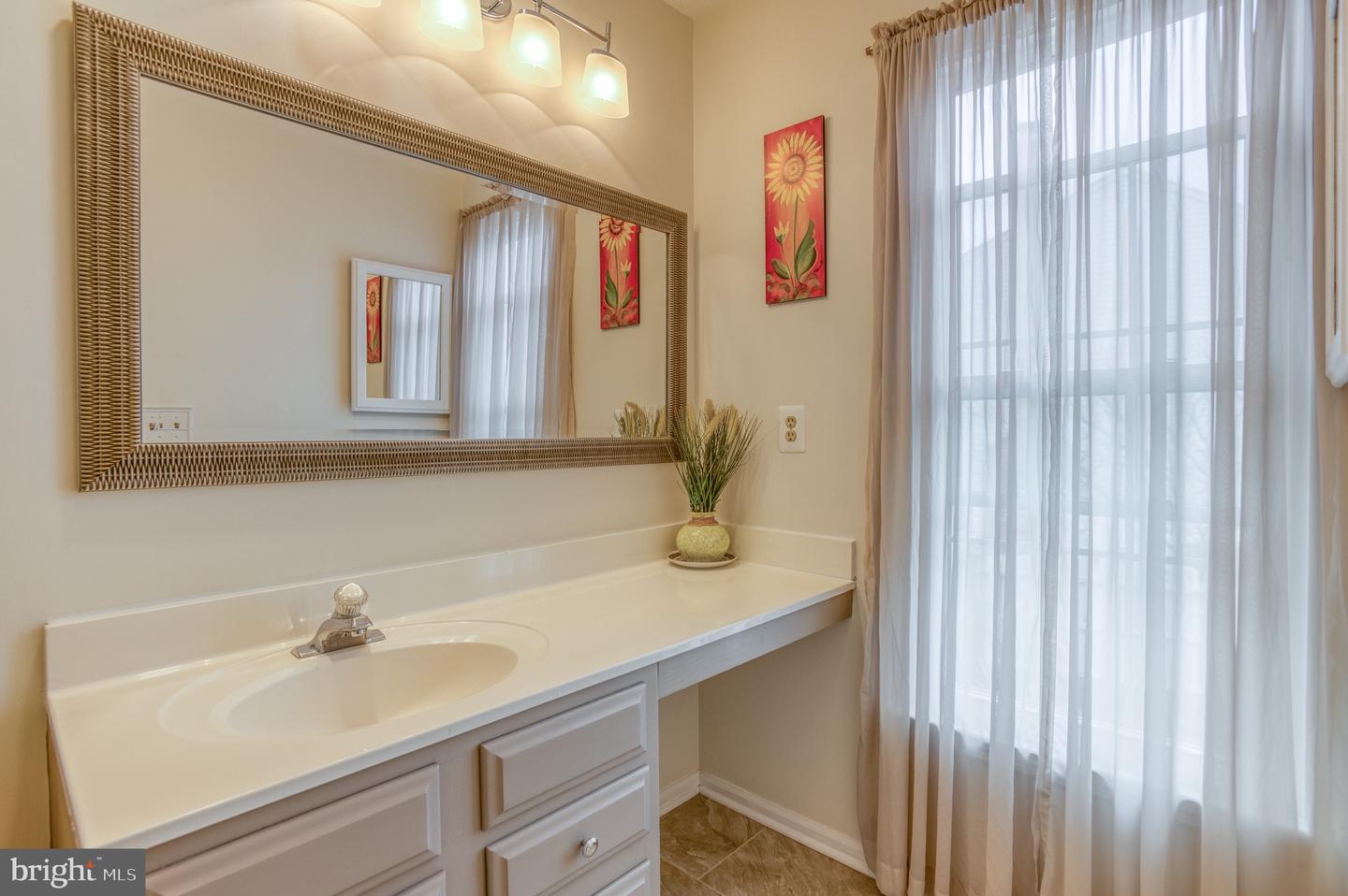 4850 WOODIE CT, WOODBRIDGE, Virginia 22193, 4 Bedrooms Bedrooms, ,2 BathroomsBathrooms,Residential,For sale,4850 WOODIE CT,VAPW2092746 MLS # VAPW2092746