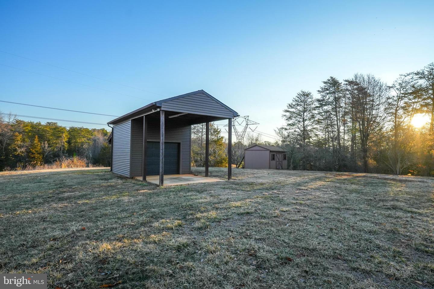 3807 BEAR TREE LN, BUMPASS, Virginia 23024, 5 Bedrooms Bedrooms, ,3 BathroomsBathrooms,Residential,For sale,3807 BEAR TREE LN,VASP2032560 MLS # VASP2032560