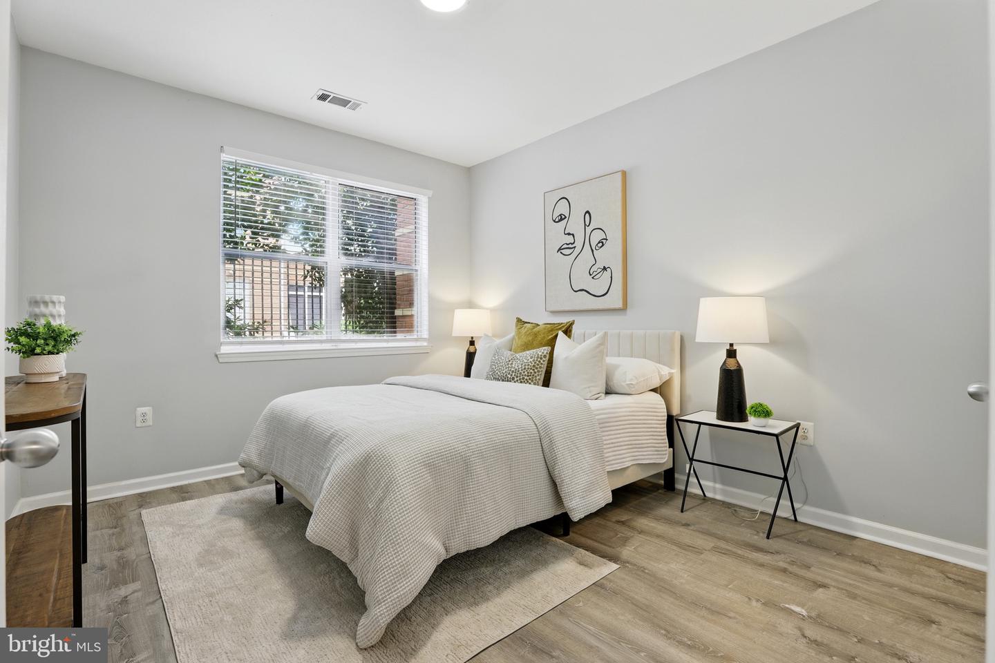 9486 VIRGINIA CENTER BLVD #5, VIENNA, Virginia 22181, 1 Bedroom Bedrooms, 2 Rooms Rooms,1 BathroomBathrooms,Residential,For sale,9486 VIRGINIA CENTER BLVD #5,VAFX2237010 MLS # VAFX2237010
