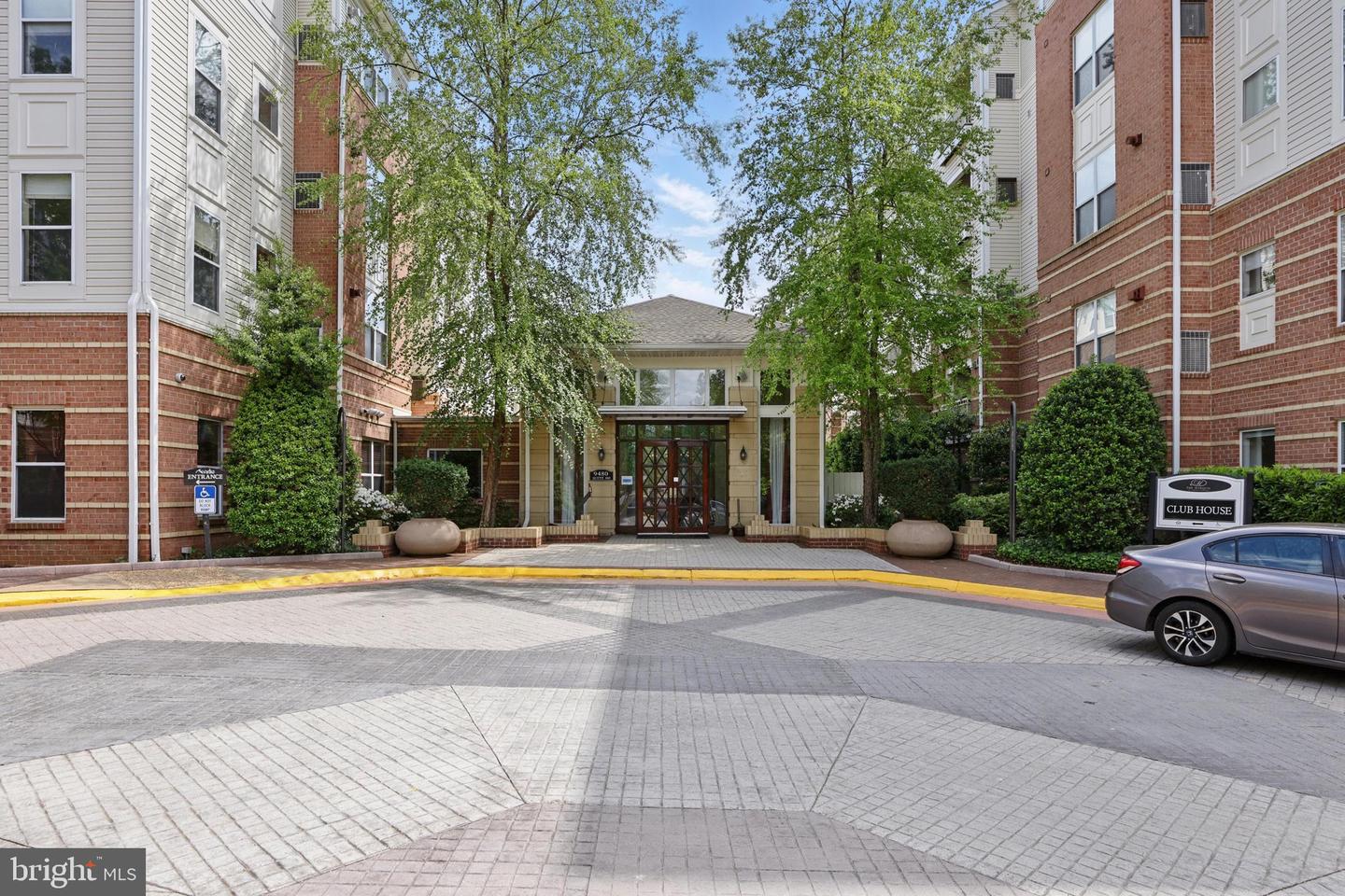 9486 VIRGINIA CENTER BLVD #5, VIENNA, Virginia 22181, 1 Bedroom Bedrooms, 2 Rooms Rooms,1 BathroomBathrooms,Residential,For sale,9486 VIRGINIA CENTER BLVD #5,VAFX2237010 MLS # VAFX2237010