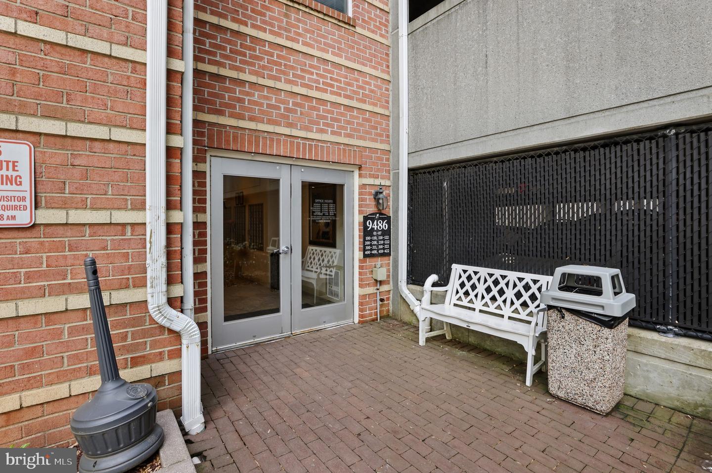 9486 VIRGINIA CENTER BLVD #5, VIENNA, Virginia 22181, 1 Bedroom Bedrooms, 2 Rooms Rooms,1 BathroomBathrooms,Residential,For sale,9486 VIRGINIA CENTER BLVD #5,VAFX2237010 MLS # VAFX2237010