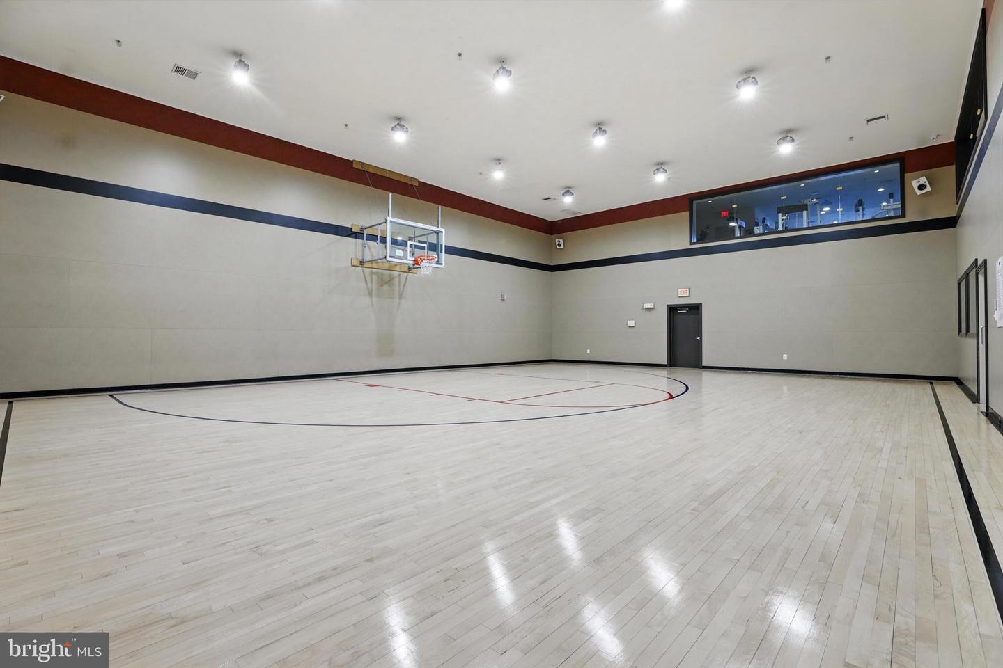 9486 VIRGINIA CENTER BLVD #5, VIENNA, Virginia 22181, 1 Bedroom Bedrooms, 2 Rooms Rooms,1 BathroomBathrooms,Residential,For sale,9486 VIRGINIA CENTER BLVD #5,VAFX2237010 MLS # VAFX2237010