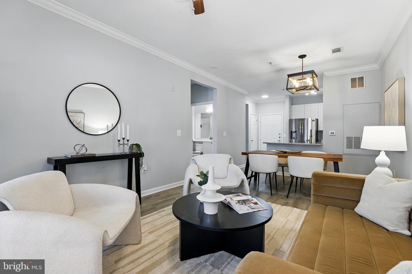 9486 VIRGINIA CENTER BLVD #5, VIENNA, Virginia 22181, 1 Bedroom Bedrooms, 2 Rooms Rooms,1 BathroomBathrooms,Residential,For sale,9486 VIRGINIA CENTER BLVD #5,VAFX2237010 MLS # VAFX2237010