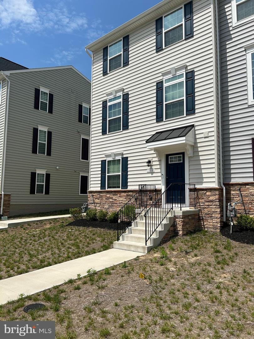 1108 DOVETAIL CIR, FREDERICKSBURG, Virginia 22401, 3 Bedrooms Bedrooms, ,2 BathroomsBathrooms,Residential,For sale,1108 DOVETAIL CIR,VAFB2008070 MLS # VAFB2008070