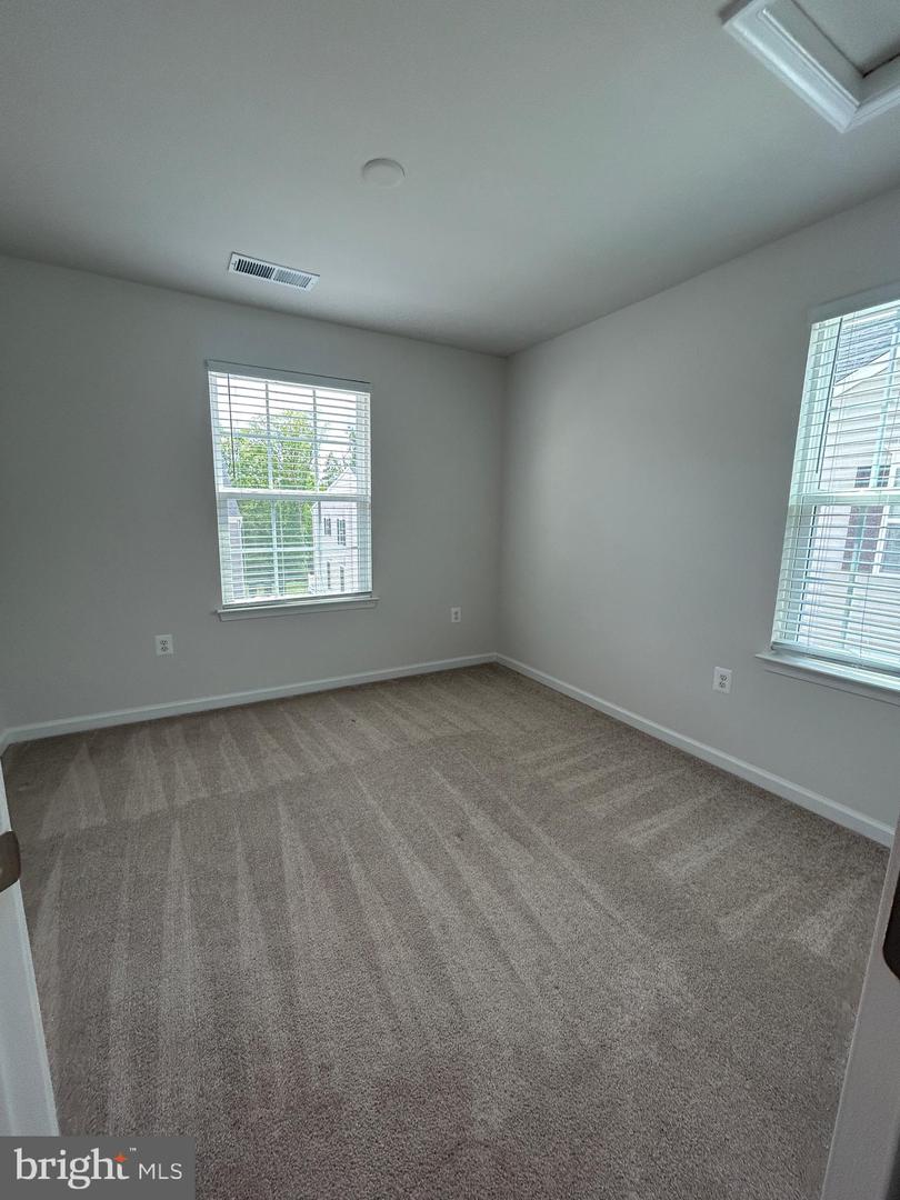 1108 DOVETAIL CIR, FREDERICKSBURG, Virginia 22401, 3 Bedrooms Bedrooms, ,2 BathroomsBathrooms,Residential,For sale,1108 DOVETAIL CIR,VAFB2008070 MLS # VAFB2008070