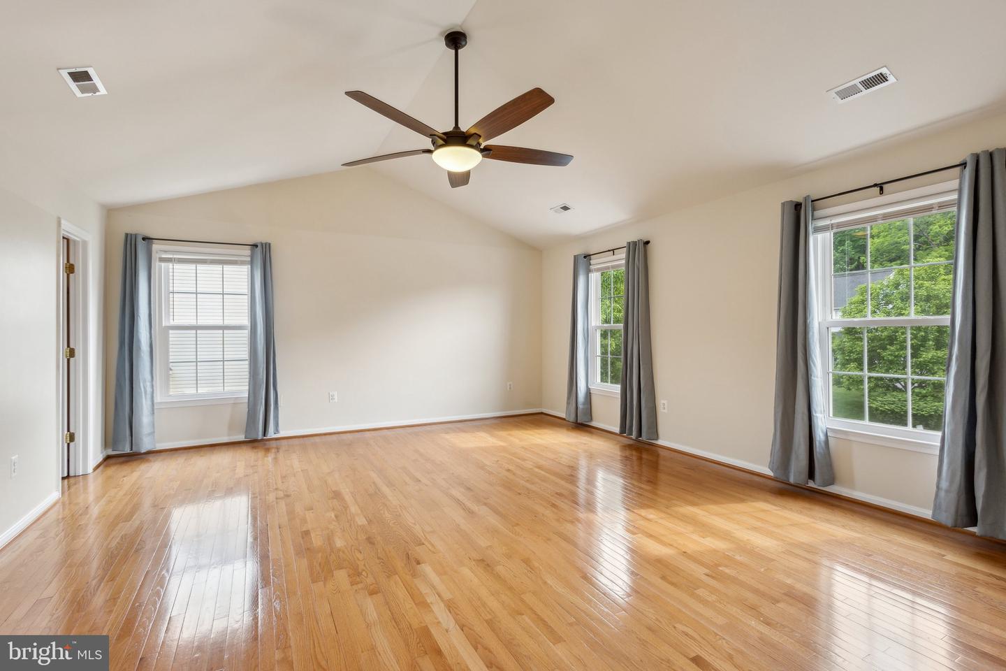 120 BRUSH EVERARD CT, STAFFORD, Virginia 22554, 5 Bedrooms Bedrooms, ,3 BathroomsBathrooms,Residential,For sale,120 BRUSH EVERARD CT,VAST2038316 MLS # VAST2038316