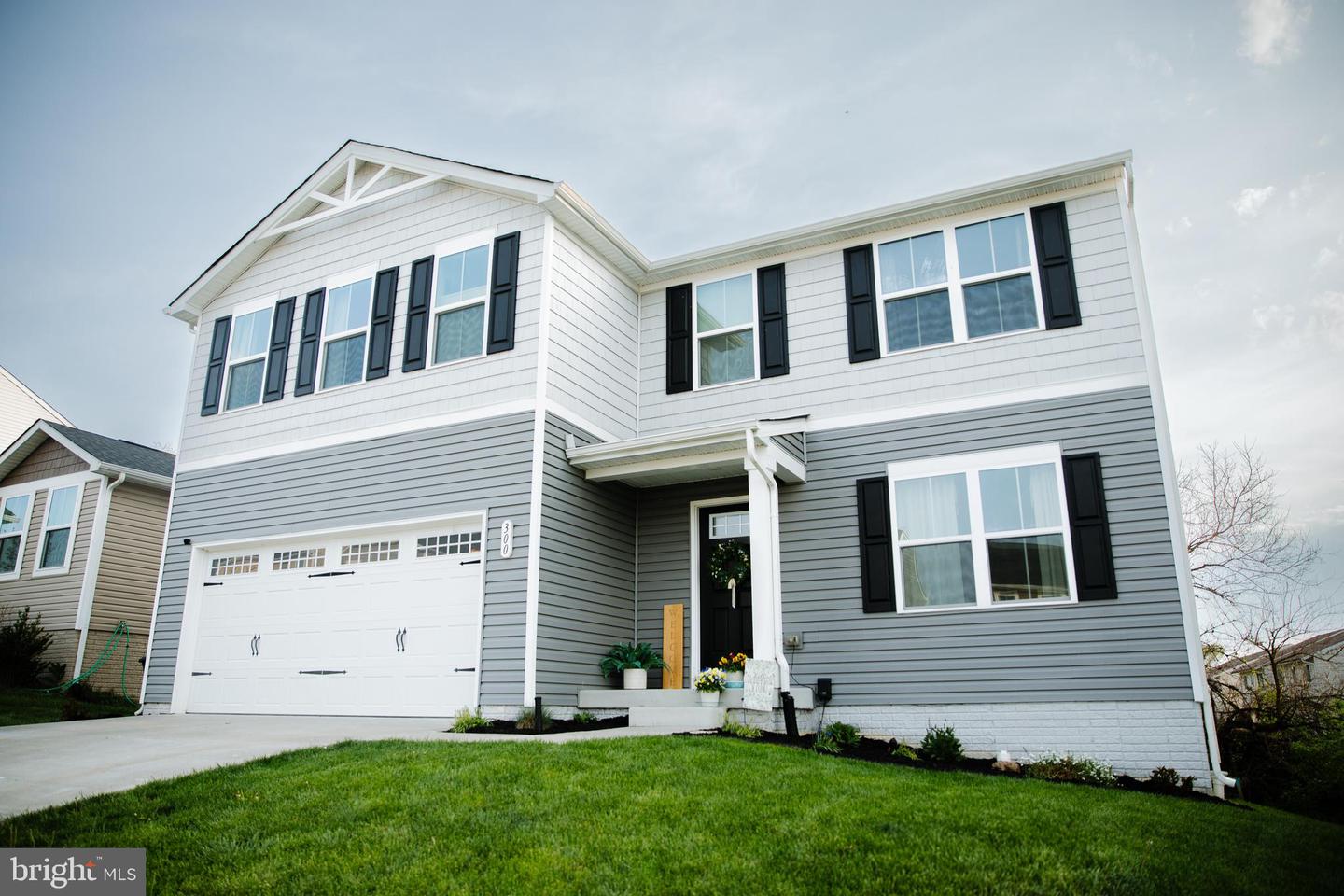 300 COVILLE ST, MIDDLETOWN, Virginia 22645, 5 Bedrooms Bedrooms, ,2 BathroomsBathrooms,Residential,For sale,300 COVILLE ST,VAFV2033798 MLS # VAFV2033798