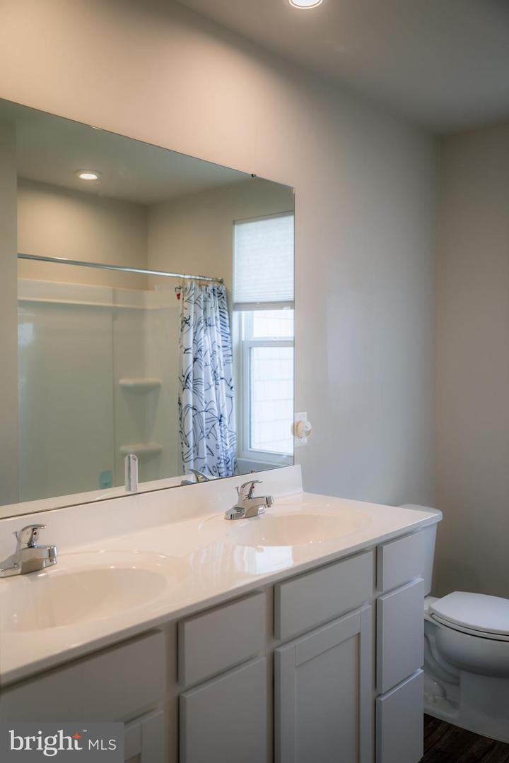 300 COVILLE ST, MIDDLETOWN, Virginia 22645, 5 Bedrooms Bedrooms, ,2 BathroomsBathrooms,Residential,For sale,300 COVILLE ST,VAFV2033798 MLS # VAFV2033798