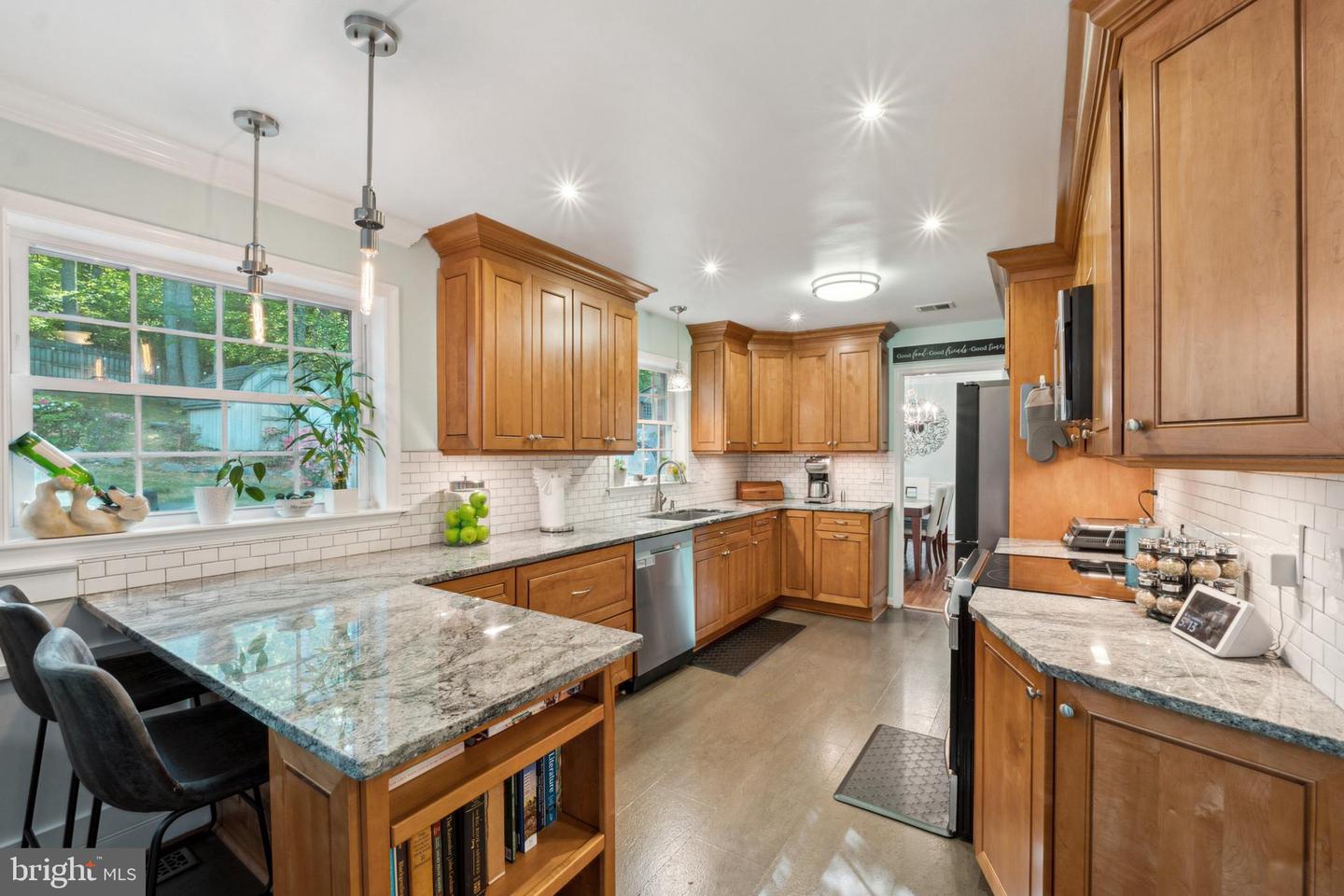18600 CABIN RD, TRIANGLE, Virginia 22172, 4 Bedrooms Bedrooms, 8 Rooms Rooms,2 BathroomsBathrooms,Residential,For sale,18600 CABIN RD,VAPW2093508 MLS # VAPW2093508