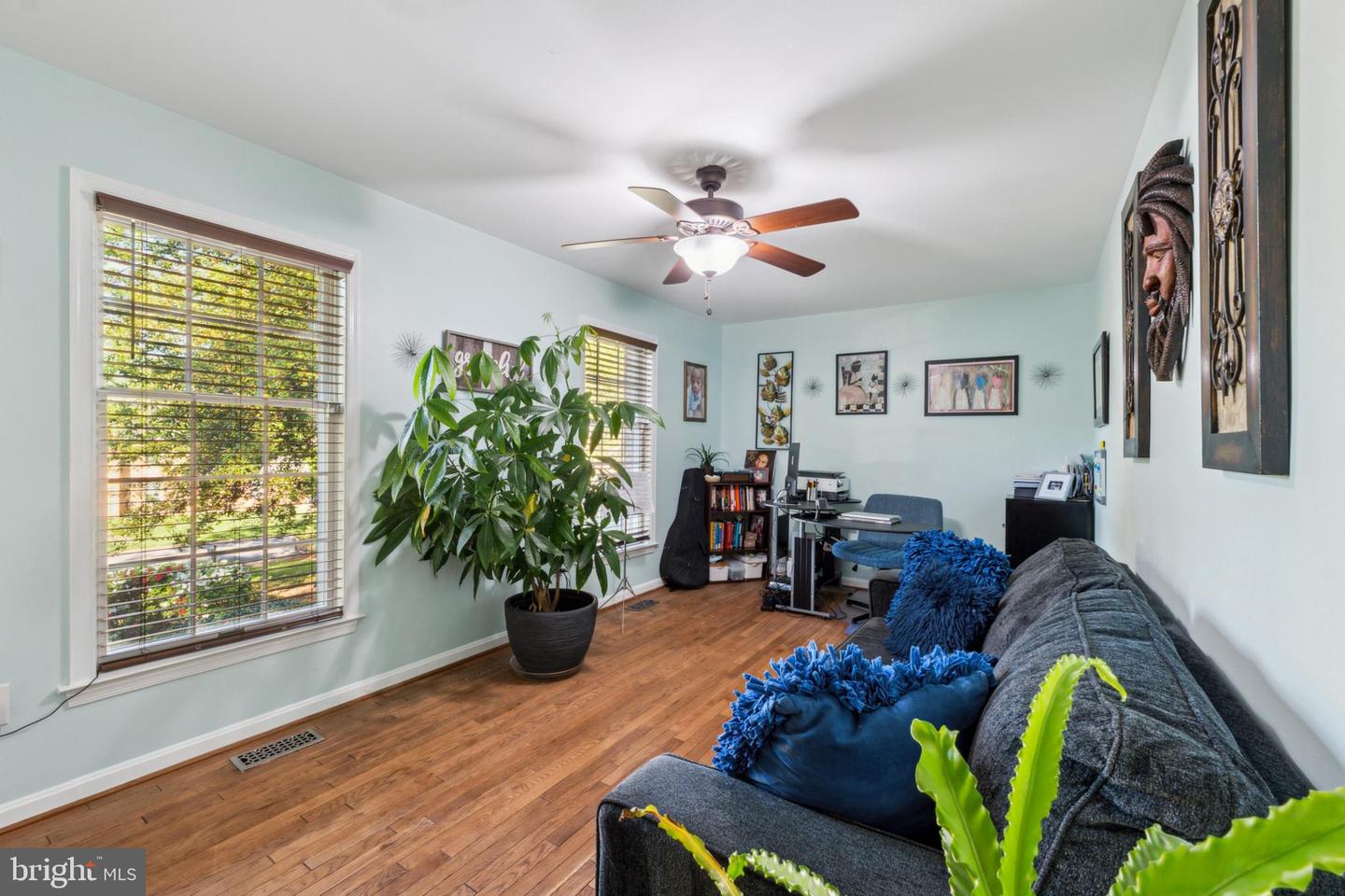 18600 CABIN RD, TRIANGLE, Virginia 22172, 4 Bedrooms Bedrooms, 8 Rooms Rooms,2 BathroomsBathrooms,Residential,For sale,18600 CABIN RD,VAPW2093508 MLS # VAPW2093508