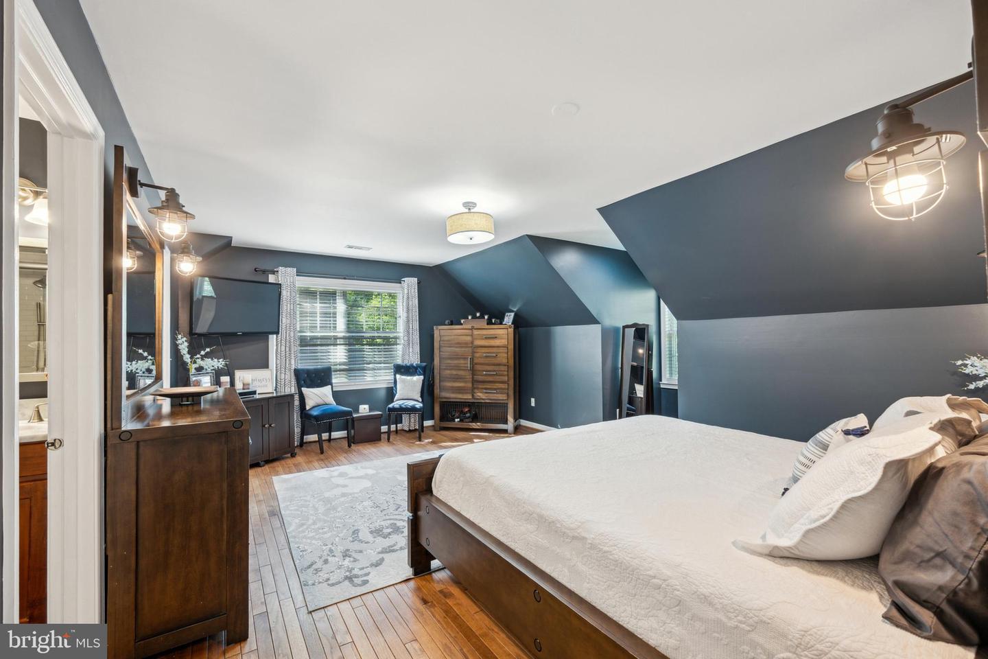 18600 CABIN RD, TRIANGLE, Virginia 22172, 4 Bedrooms Bedrooms, 8 Rooms Rooms,2 BathroomsBathrooms,Residential,For sale,18600 CABIN RD,VAPW2093508 MLS # VAPW2093508
