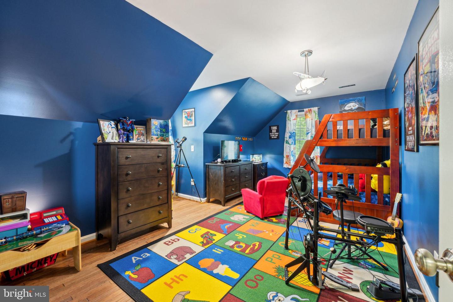 18600 CABIN RD, TRIANGLE, Virginia 22172, 4 Bedrooms Bedrooms, 8 Rooms Rooms,2 BathroomsBathrooms,Residential,For sale,18600 CABIN RD,VAPW2093508 MLS # VAPW2093508