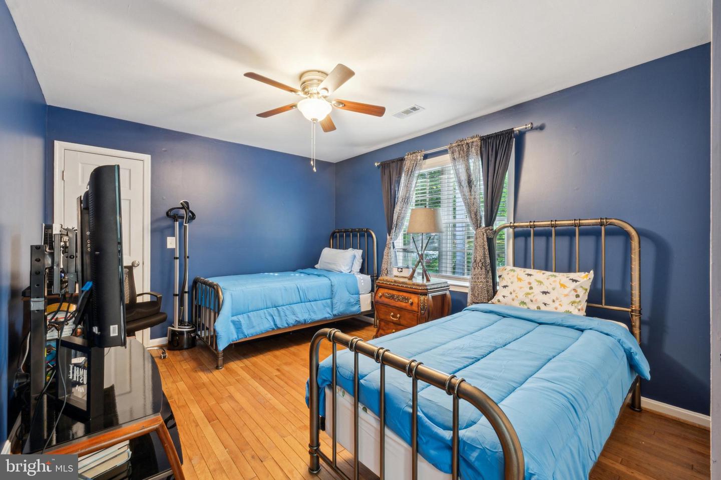 18600 CABIN RD, TRIANGLE, Virginia 22172, 4 Bedrooms Bedrooms, 8 Rooms Rooms,2 BathroomsBathrooms,Residential,For sale,18600 CABIN RD,VAPW2093508 MLS # VAPW2093508