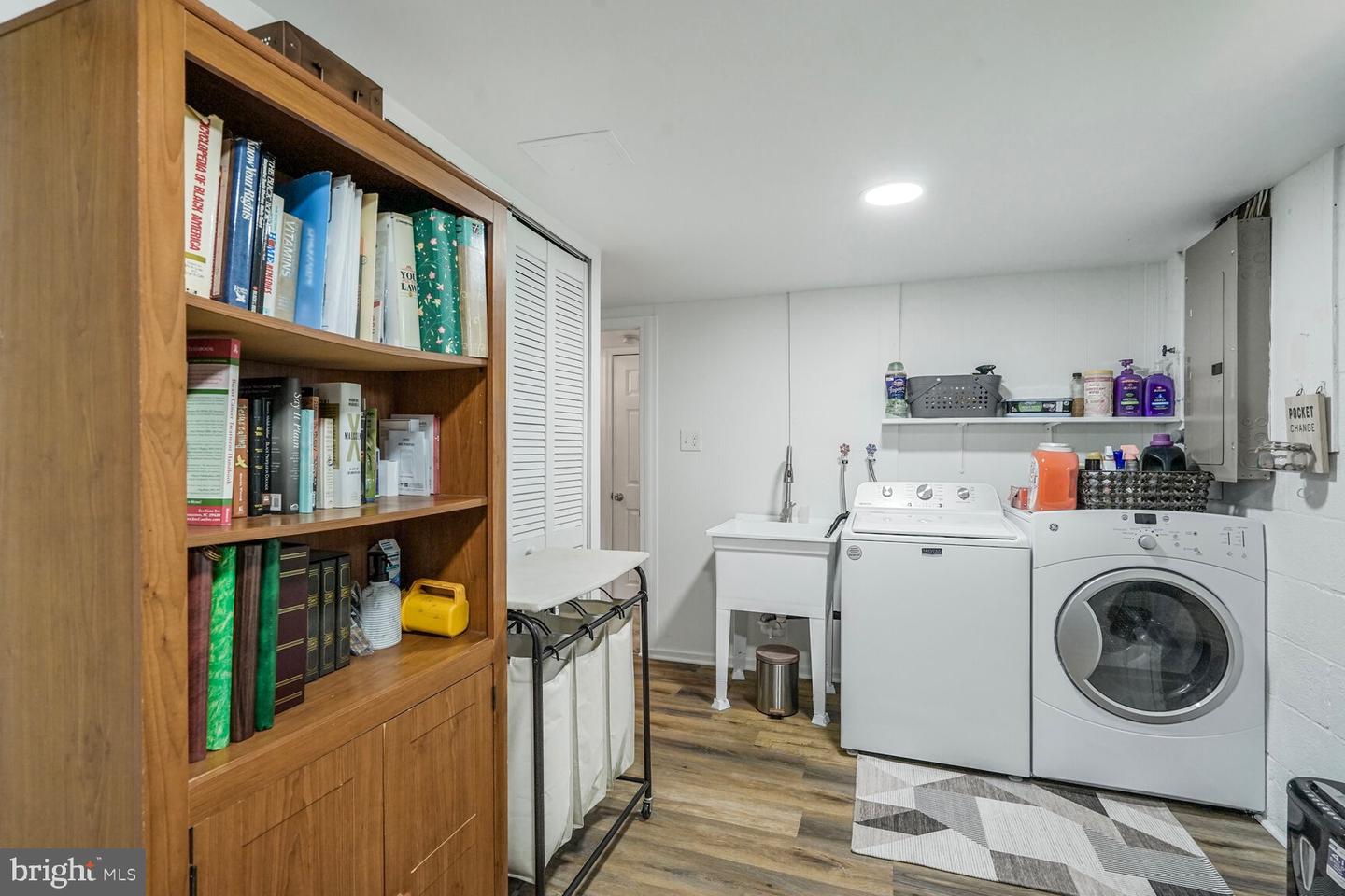 4205 FIELDING ST, ALEXANDRIA, Virginia 22309, 3 Bedrooms Bedrooms, ,2 BathroomsBathrooms,Residential,For sale,4205 FIELDING ST,VAFX2238694 MLS # VAFX2238694