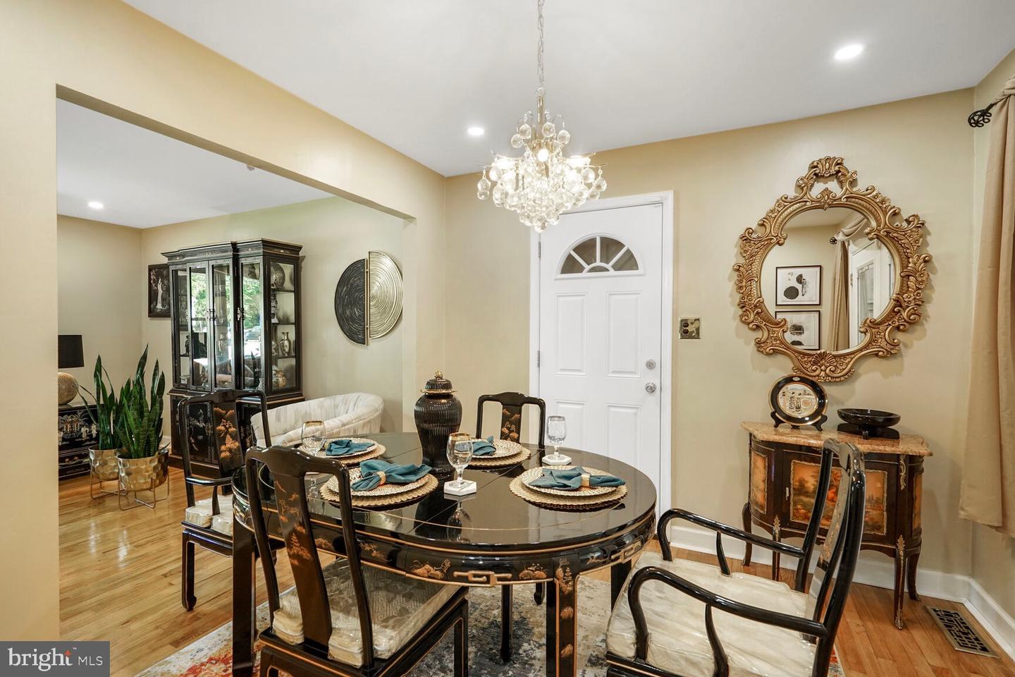 4205 FIELDING ST, ALEXANDRIA, Virginia 22309, 3 Bedrooms Bedrooms, ,2 BathroomsBathrooms,Residential,For sale,4205 FIELDING ST,VAFX2238694 MLS # VAFX2238694