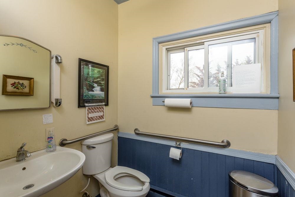 on main level, fully compliant