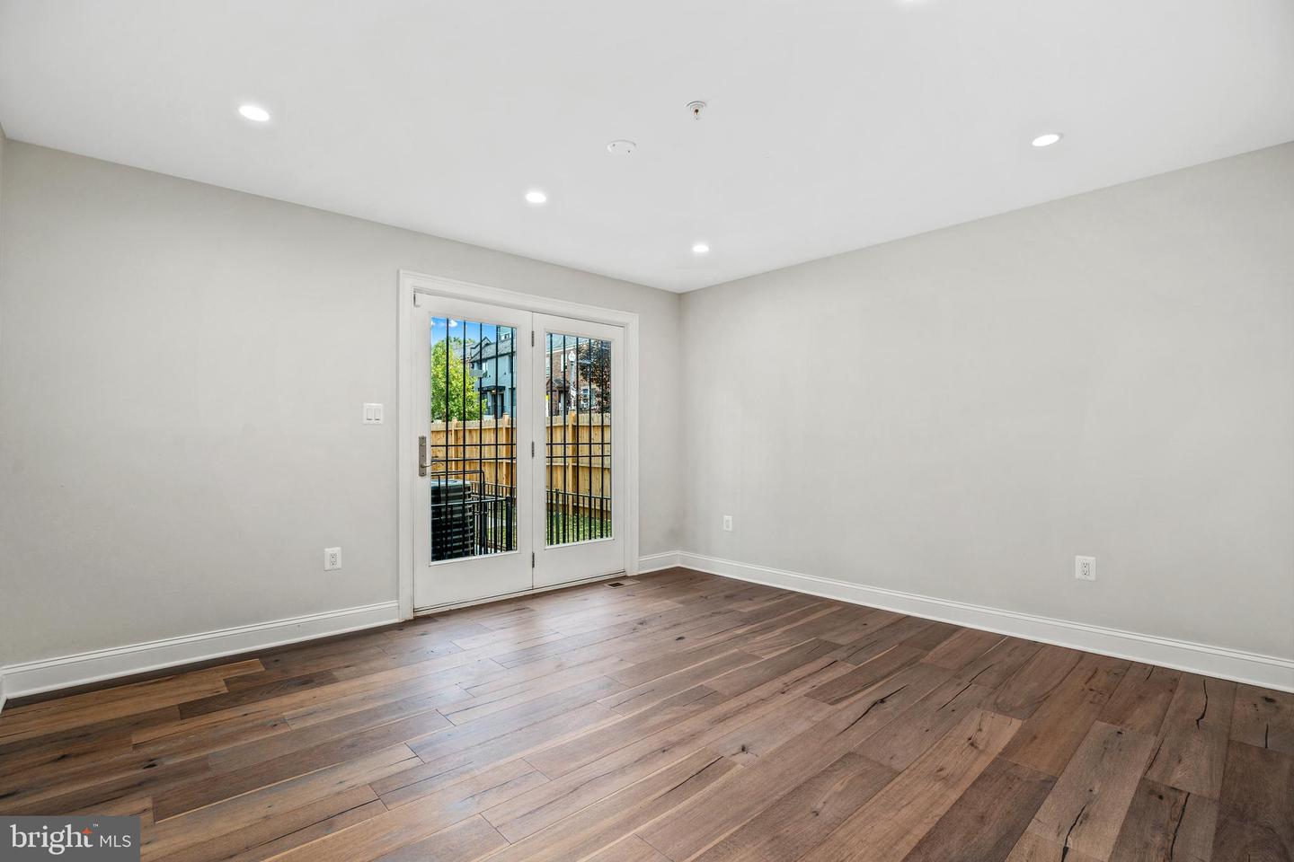 1657 MONTELLO AVE NE #1, WASHINGTON, District Of Columbia 20002, 3 Bedrooms Bedrooms, 6 Rooms Rooms,3 BathroomsBathrooms,Residential,For sale,1657 MONTELLO AVE NE #1,DCDC2172856 MLS # DCDC2172856