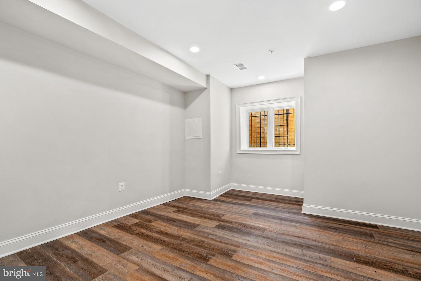 1657 MONTELLO AVE NE #1, WASHINGTON, District Of Columbia 20002, 3 Bedrooms Bedrooms, 6 Rooms Rooms,3 BathroomsBathrooms,Residential,For sale,1657 MONTELLO AVE NE #1,DCDC2172856 MLS # DCDC2172856