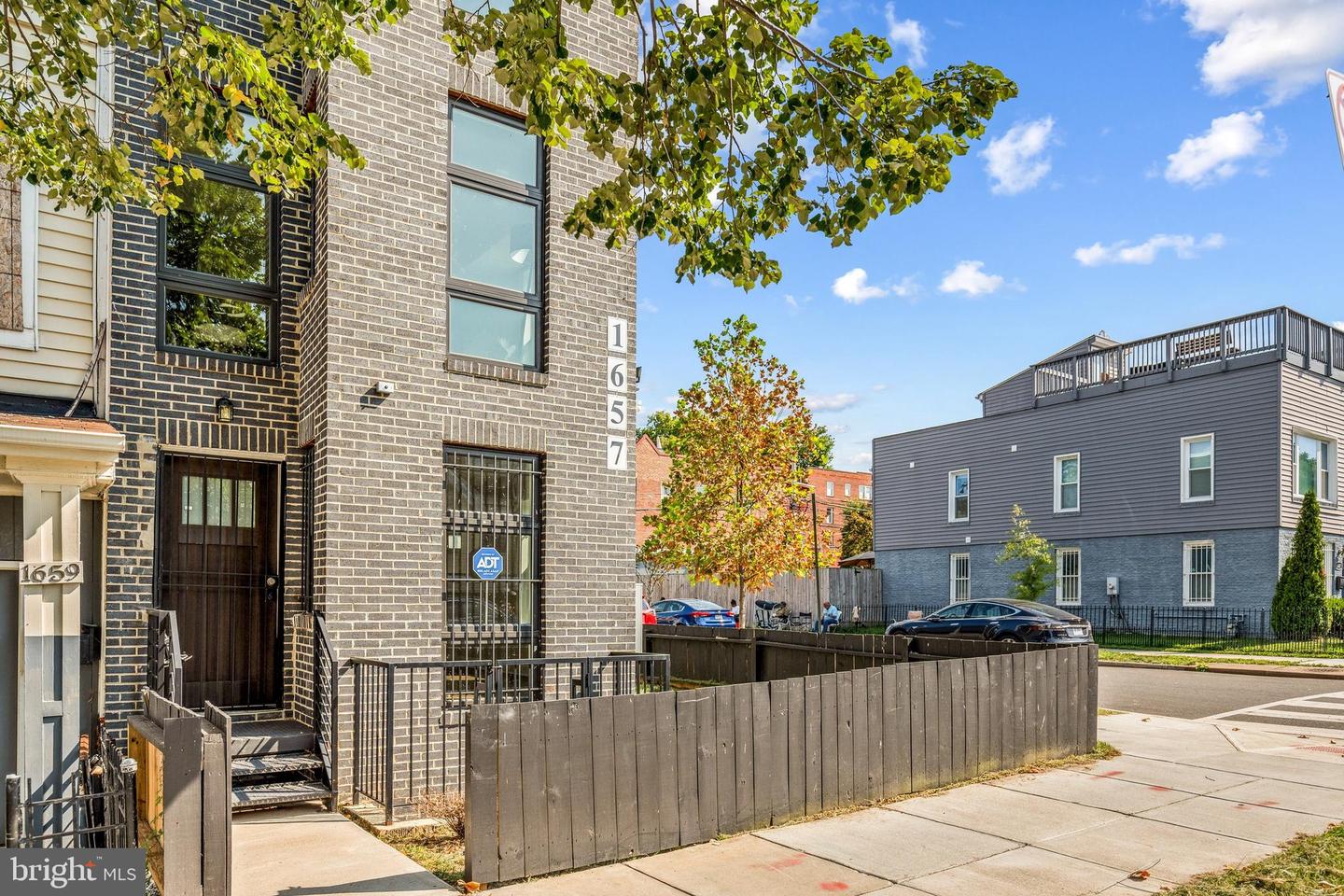 1657 MONTELLO AVE NE #1, WASHINGTON, District Of Columbia 20002, 3 Bedrooms Bedrooms, 6 Rooms Rooms,3 BathroomsBathrooms,Residential,For sale,1657 MONTELLO AVE NE #1,DCDC2172856 MLS # DCDC2172856