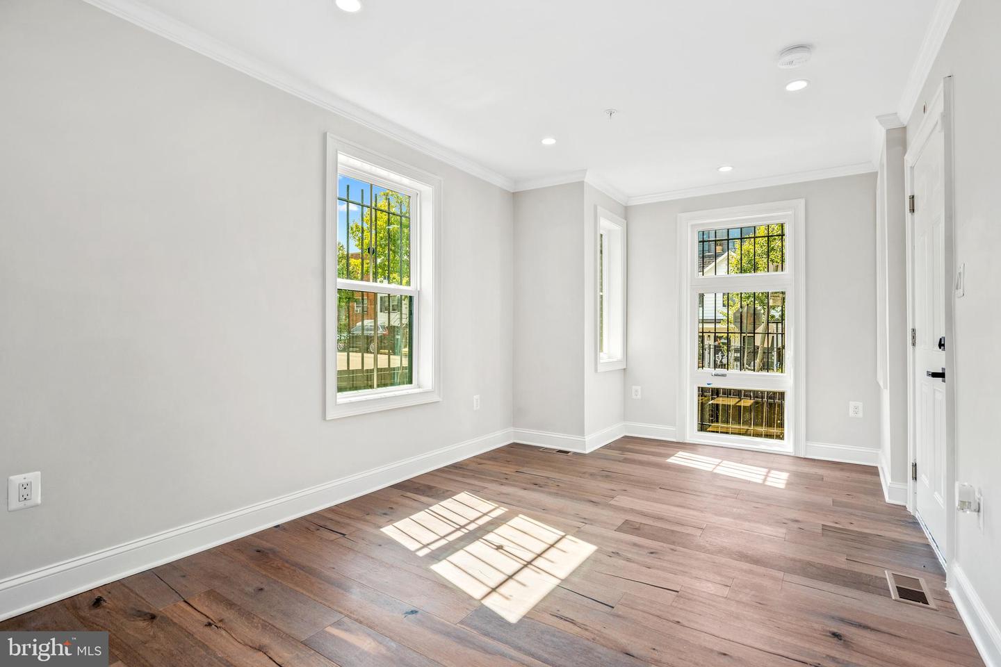 1657 MONTELLO AVE NE #1, WASHINGTON, District Of Columbia 20002, 3 Bedrooms Bedrooms, 6 Rooms Rooms,3 BathroomsBathrooms,Residential,For sale,1657 MONTELLO AVE NE #1,DCDC2172856 MLS # DCDC2172856