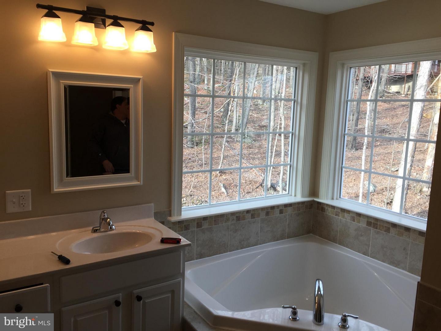 219 SHENANDAOH TRL, WINCHESTER, Virginia 22602, 3 Bedrooms Bedrooms, ,2 BathroomsBathrooms,Residential,For sale,219 SHENANDAOH TRL,VAFV2023792 MLS # VAFV2023792