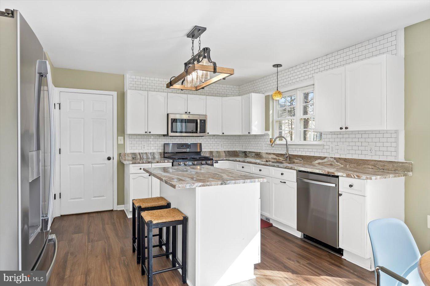 9505 HICKORY HILL DR, FREDERICKSBURG, Virginia 22408, 5 Bedrooms Bedrooms, ,3 BathroomsBathrooms,Residential,For sale,9505 HICKORY HILL DR,VASP2030720 MLS # VASP2030720