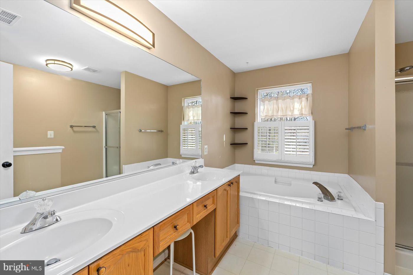 9505 HICKORY HILL DR, FREDERICKSBURG, Virginia 22408, 5 Bedrooms Bedrooms, ,3 BathroomsBathrooms,Residential,For sale,9505 HICKORY HILL DR,VASP2030720 MLS # VASP2030720