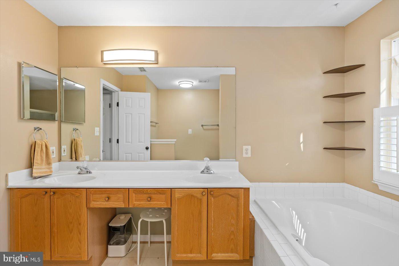 9505 HICKORY HILL DR, FREDERICKSBURG, Virginia 22408, 5 Bedrooms Bedrooms, ,3 BathroomsBathrooms,Residential,For sale,9505 HICKORY HILL DR,VASP2030720 MLS # VASP2030720