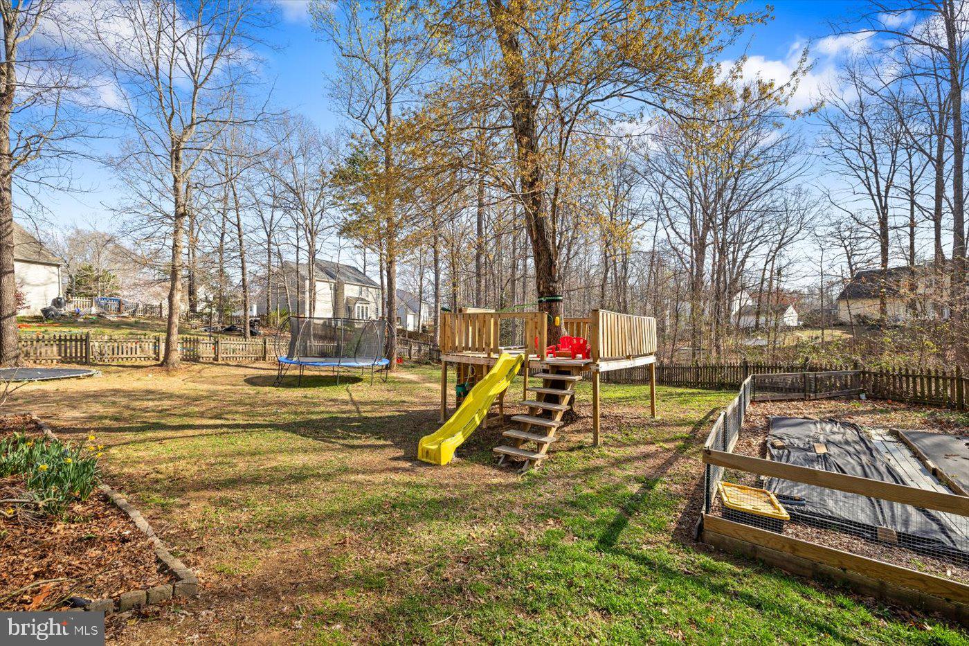 9505 HICKORY HILL DR, FREDERICKSBURG, Virginia 22408, 5 Bedrooms Bedrooms, ,3 BathroomsBathrooms,Residential,For sale,9505 HICKORY HILL DR,VASP2030720 MLS # VASP2030720