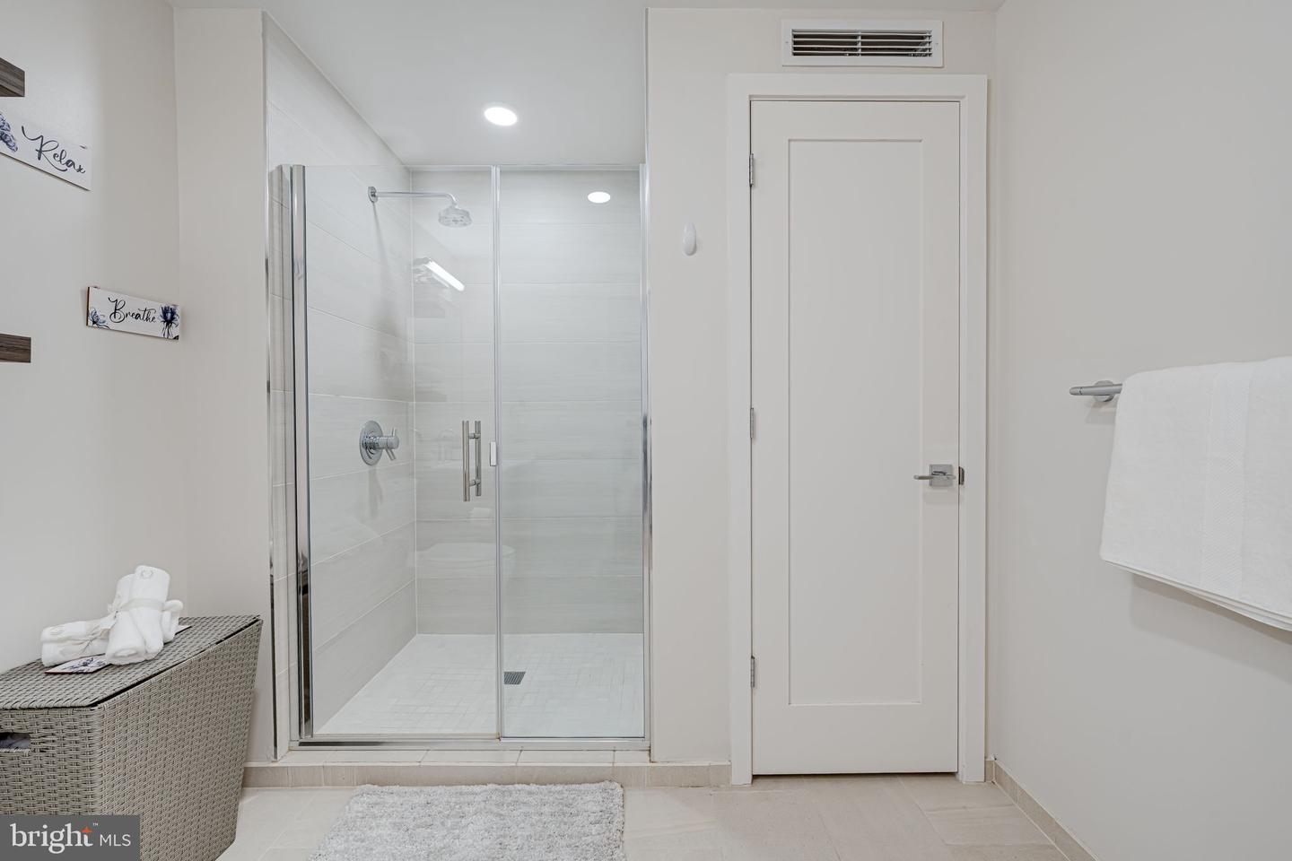 1211 VAN ST SE #309, WASHINGTON, District Of Columbia 20003, 1 Bedroom Bedrooms, ,1 BathroomBathrooms,Residential,For sale,1211 VAN ST SE #309,DCDC2189708 MLS # DCDC2189708