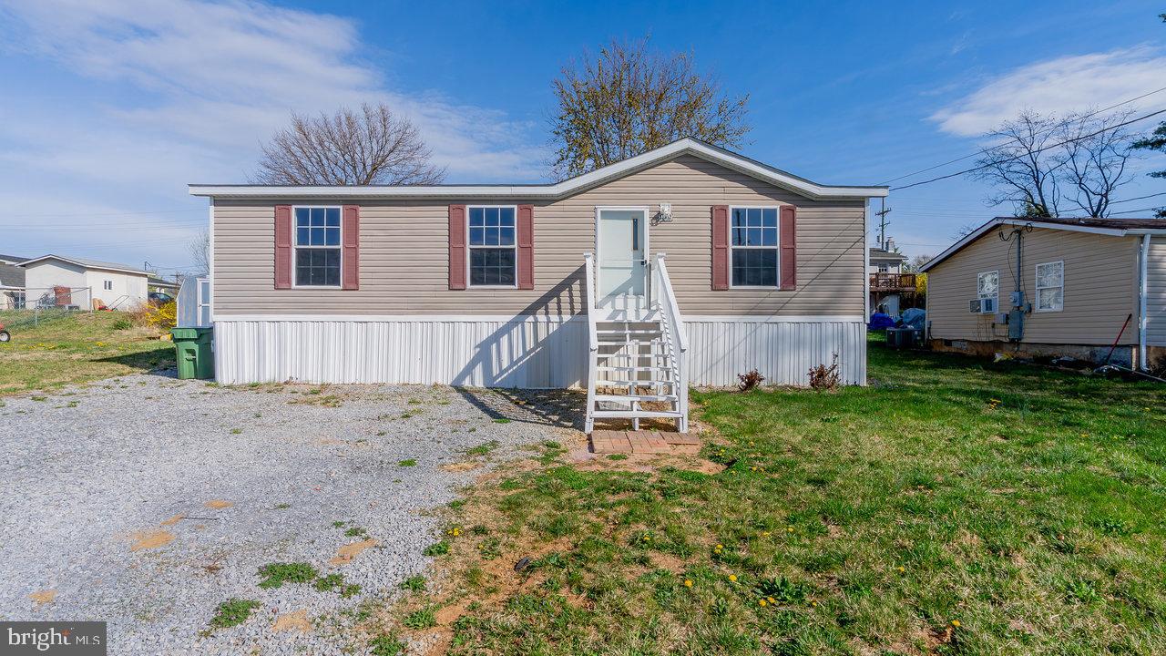 909 CAROL AVE, SHENANDOAH, Virginia 22849, 3 Bedrooms Bedrooms, ,2 BathroomsBathrooms,Residential,For sale,909 CAROL AVE,VAPA2004642 MLS # VAPA2004642