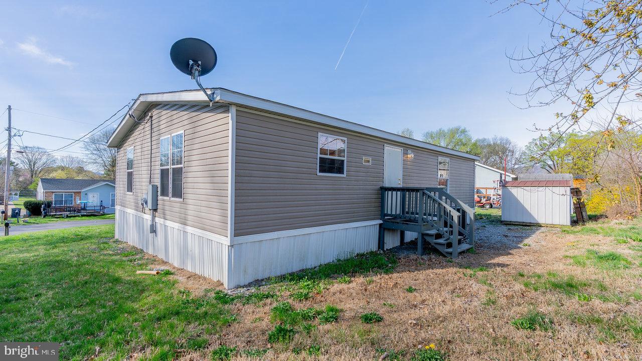 909 CAROL AVE, SHENANDOAH, Virginia 22849, 3 Bedrooms Bedrooms, ,2 BathroomsBathrooms,Residential,For sale,909 CAROL AVE,VAPA2004642 MLS # VAPA2004642
