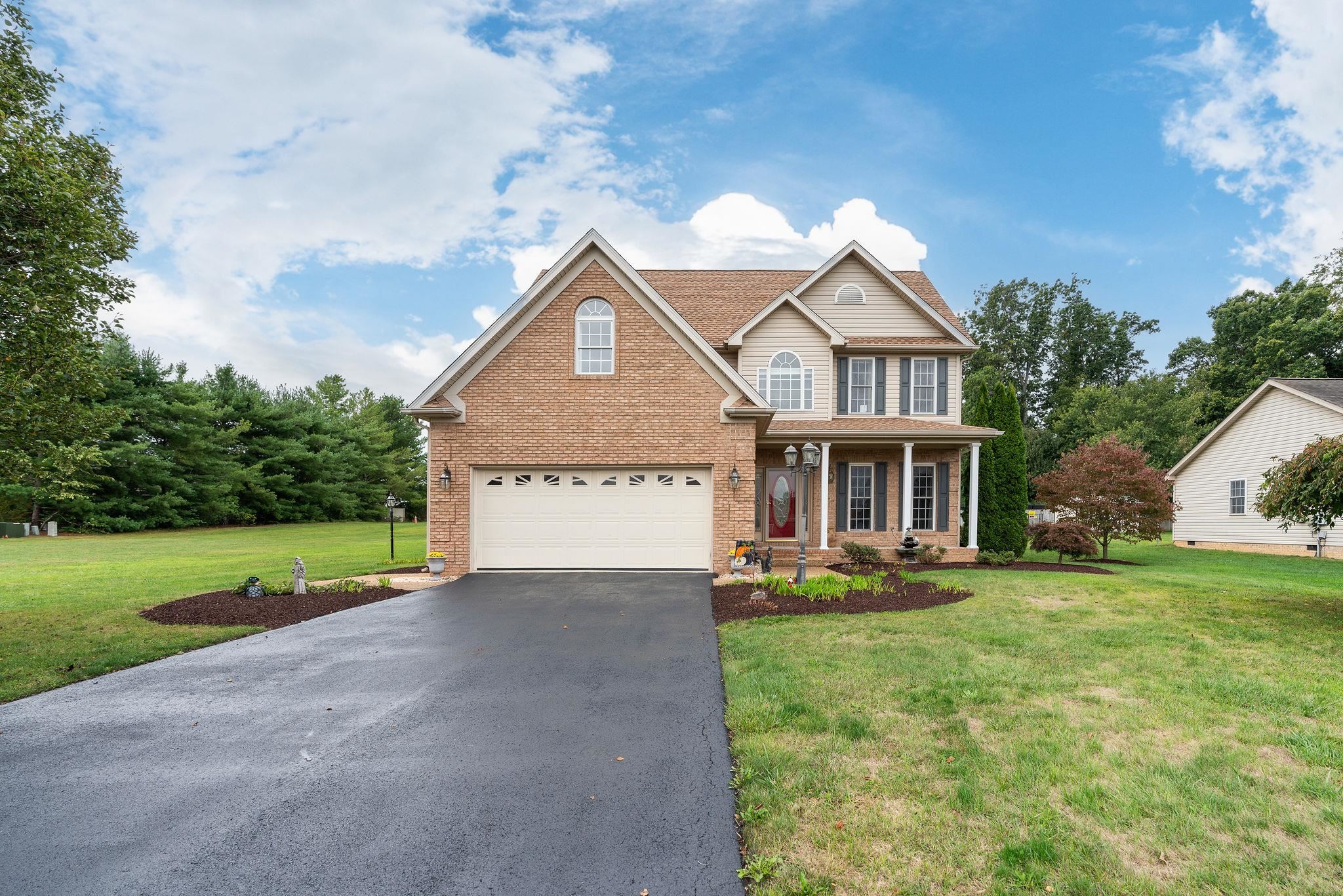 116 BUCKINGHAM PL, WAYNESBORO, Virginia 22980, 4 Bedrooms Bedrooms, ,2 BathroomsBathrooms,Residential,116 BUCKINGHAM PL,664083 MLS # 664083