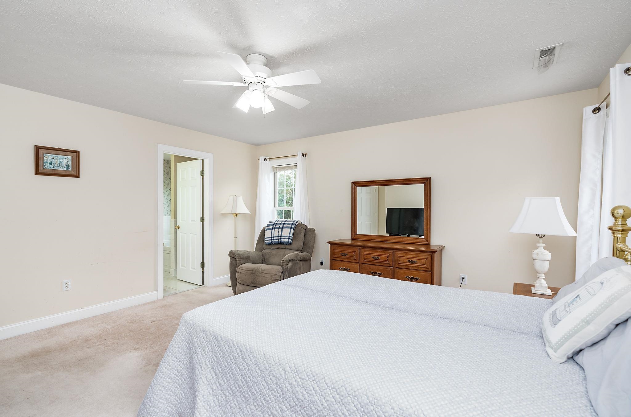 116 BUCKINGHAM PL, WAYNESBORO, Virginia 22980, 4 Bedrooms Bedrooms, ,2 BathroomsBathrooms,Residential,116 BUCKINGHAM PL,664083 MLS # 664083