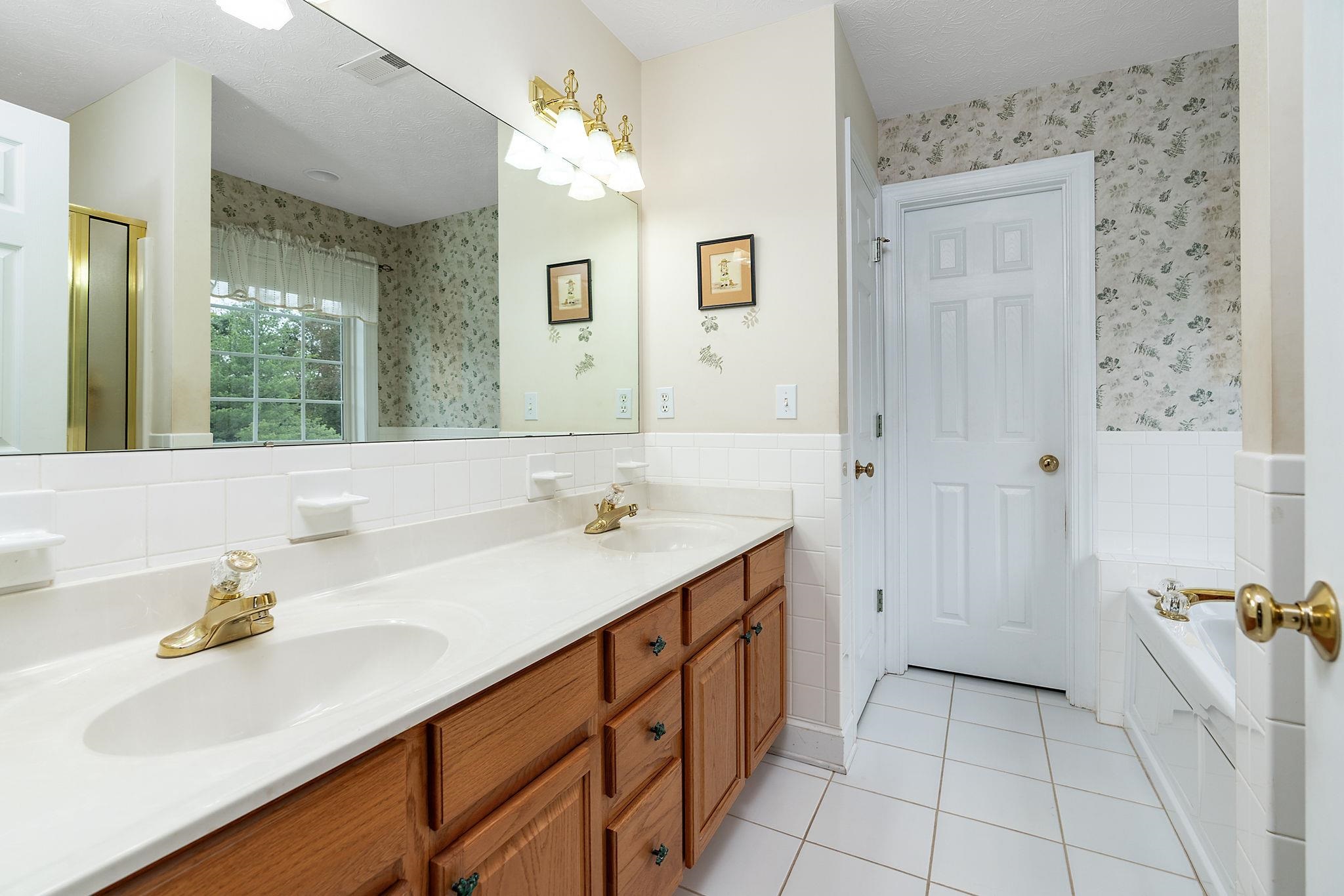 116 BUCKINGHAM PL, WAYNESBORO, Virginia 22980, 4 Bedrooms Bedrooms, ,2 BathroomsBathrooms,Residential,116 BUCKINGHAM PL,664083 MLS # 664083