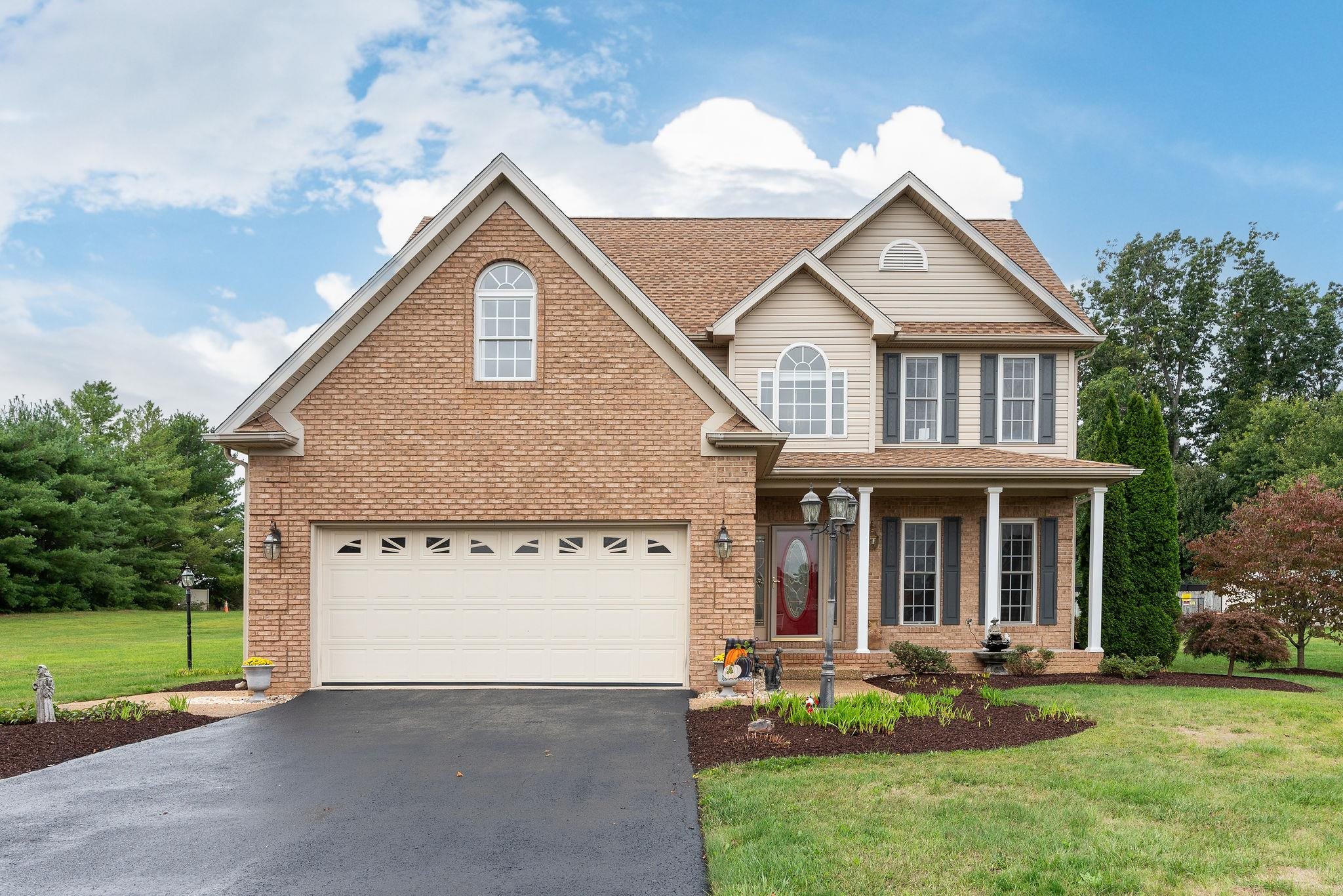 116 BUCKINGHAM PL, WAYNESBORO, Virginia 22980, 4 Bedrooms Bedrooms, ,2 BathroomsBathrooms,Residential,116 BUCKINGHAM PL,664083 MLS # 664083