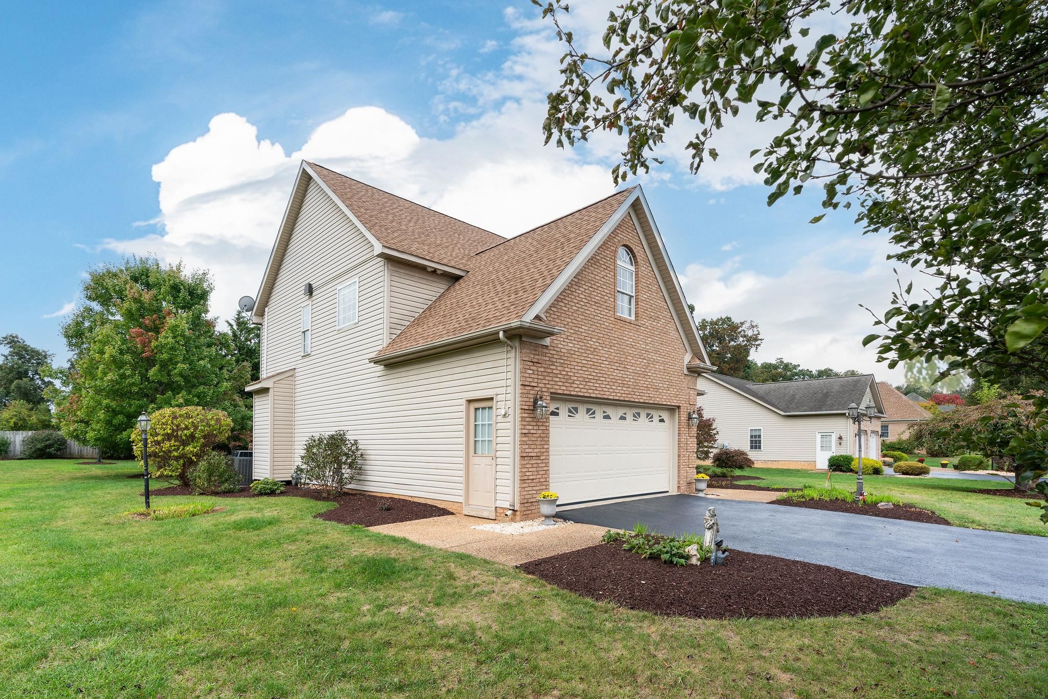 116 BUCKINGHAM PL, WAYNESBORO, Virginia 22980, 4 Bedrooms Bedrooms, ,2 BathroomsBathrooms,Residential,116 BUCKINGHAM PL,664083 MLS # 664083