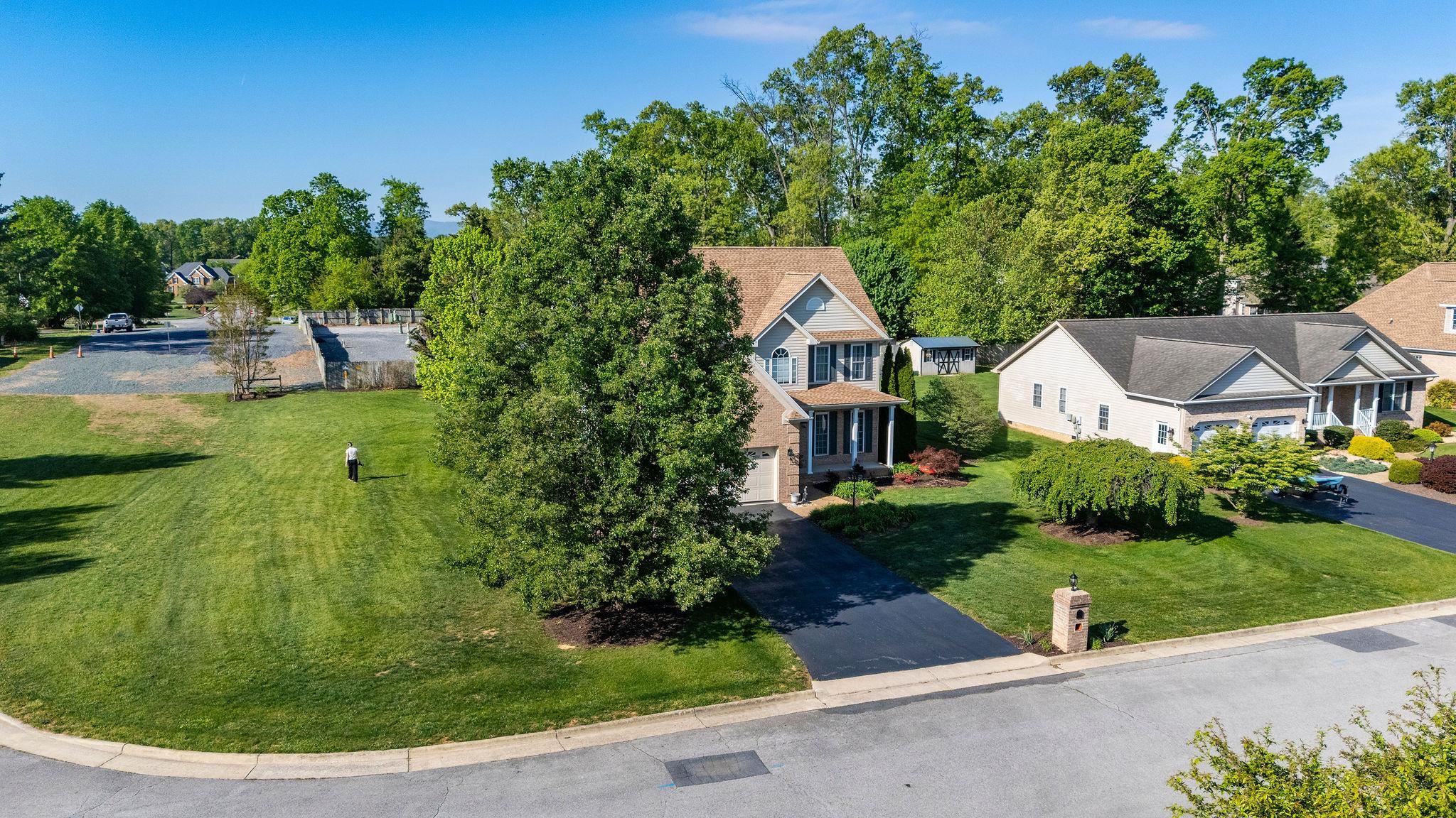 116 BUCKINGHAM PL, WAYNESBORO, Virginia 22980, 4 Bedrooms Bedrooms, ,2 BathroomsBathrooms,Residential,116 BUCKINGHAM PL,664083 MLS # 664083