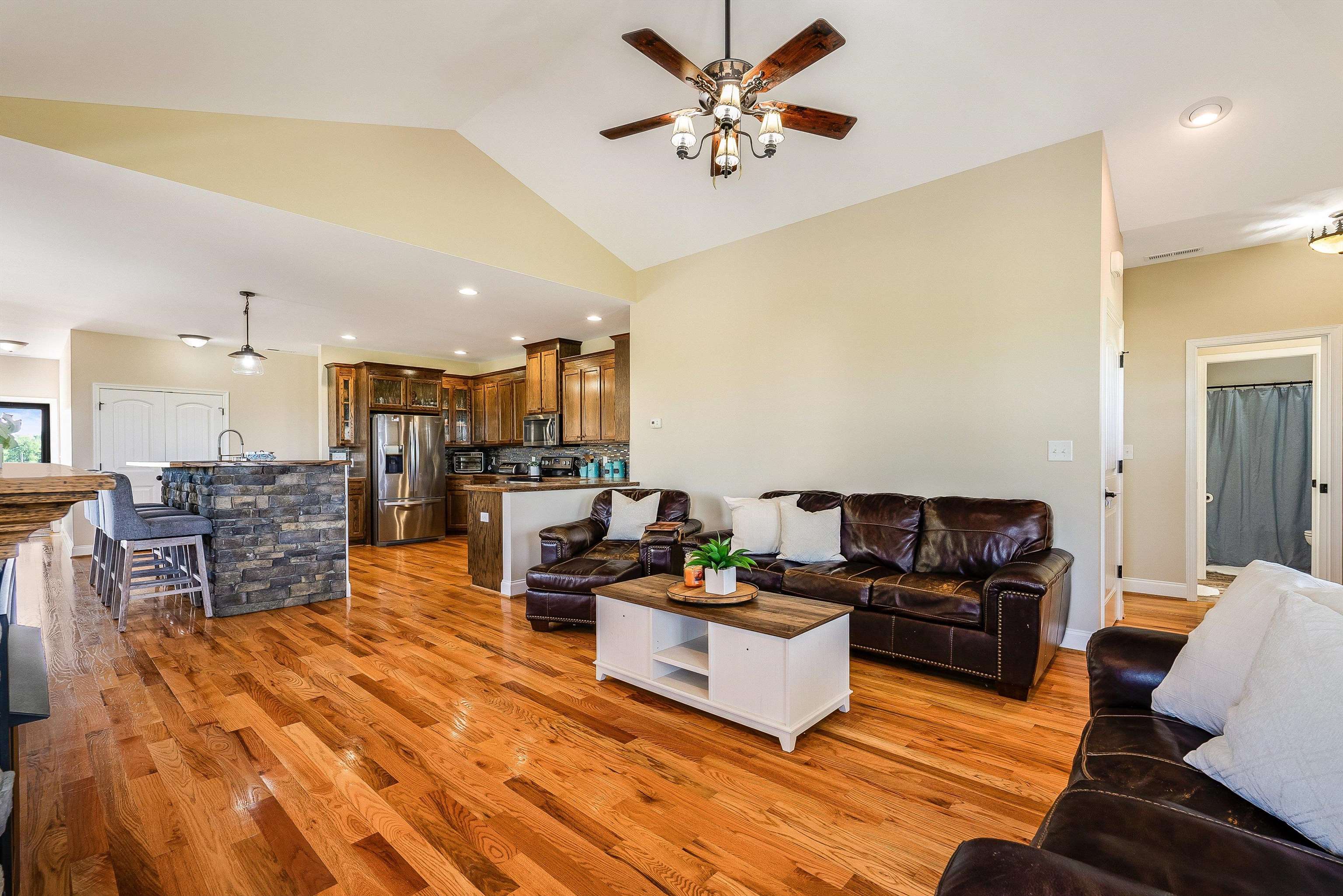 72 BENT CREEK RD, WAYNESBORO, Virginia 22980, 5 Bedrooms Bedrooms, ,3 BathroomsBathrooms,Residential,72 BENT CREEK RD,664090 MLS # 664090