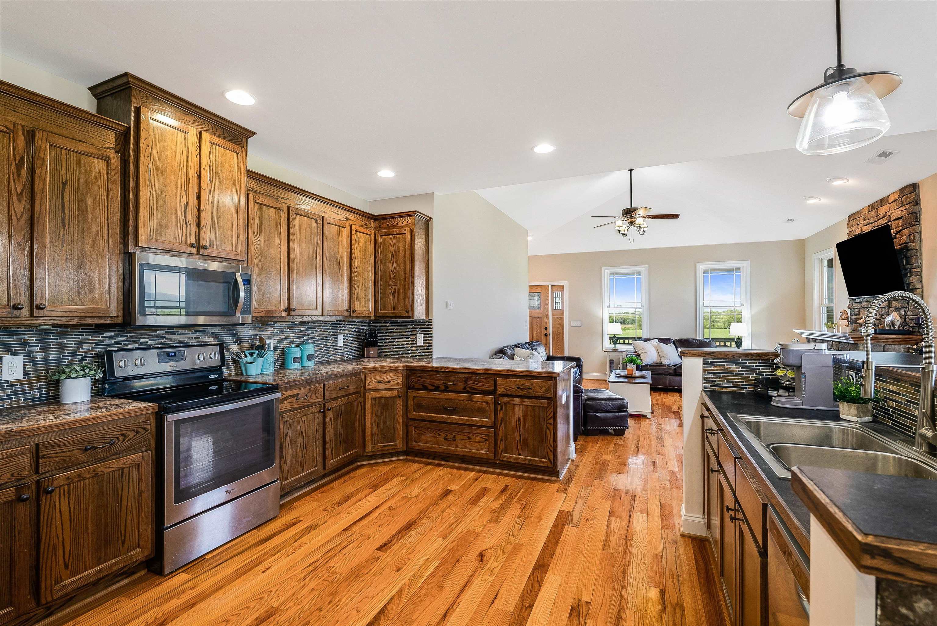 72 BENT CREEK RD, WAYNESBORO, Virginia 22980, 5 Bedrooms Bedrooms, ,3 BathroomsBathrooms,Residential,72 BENT CREEK RD,664090 MLS # 664090
