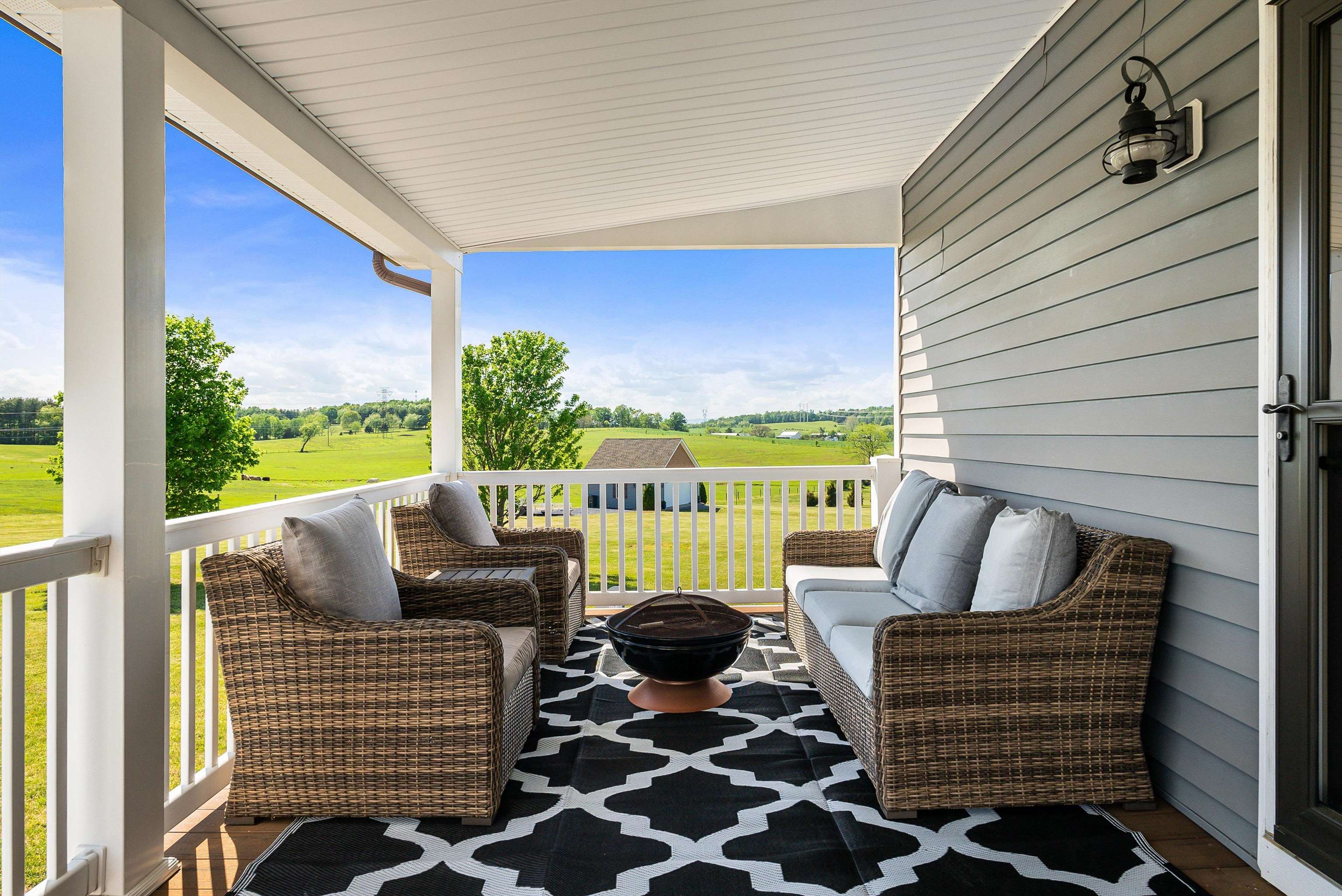 72 BENT CREEK RD, WAYNESBORO, Virginia 22980, 5 Bedrooms Bedrooms, ,3 BathroomsBathrooms,Residential,72 BENT CREEK RD,664090 MLS # 664090