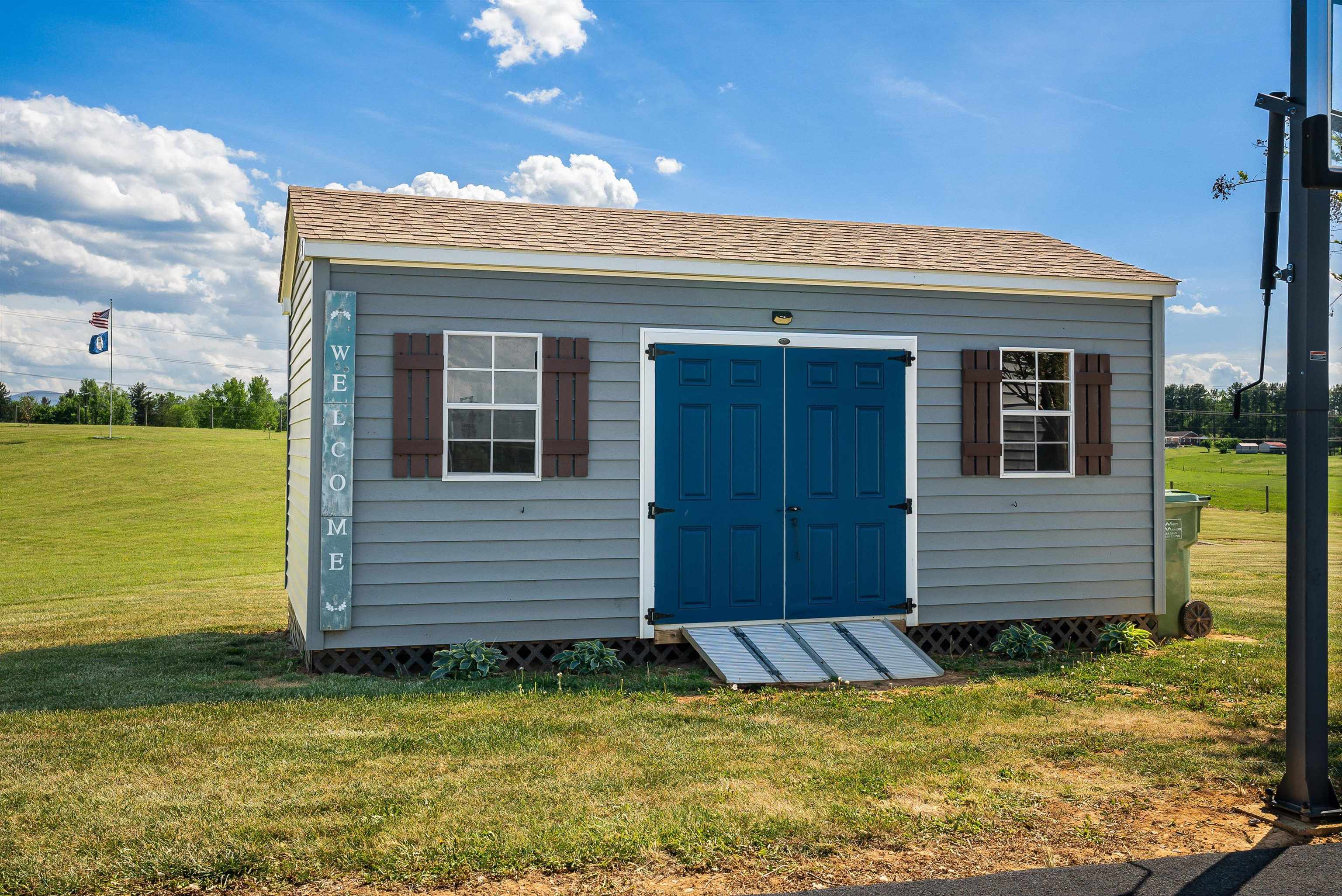 72 BENT CREEK RD, WAYNESBORO, Virginia 22980, 5 Bedrooms Bedrooms, ,3 BathroomsBathrooms,Residential,72 BENT CREEK RD,664090 MLS # 664090