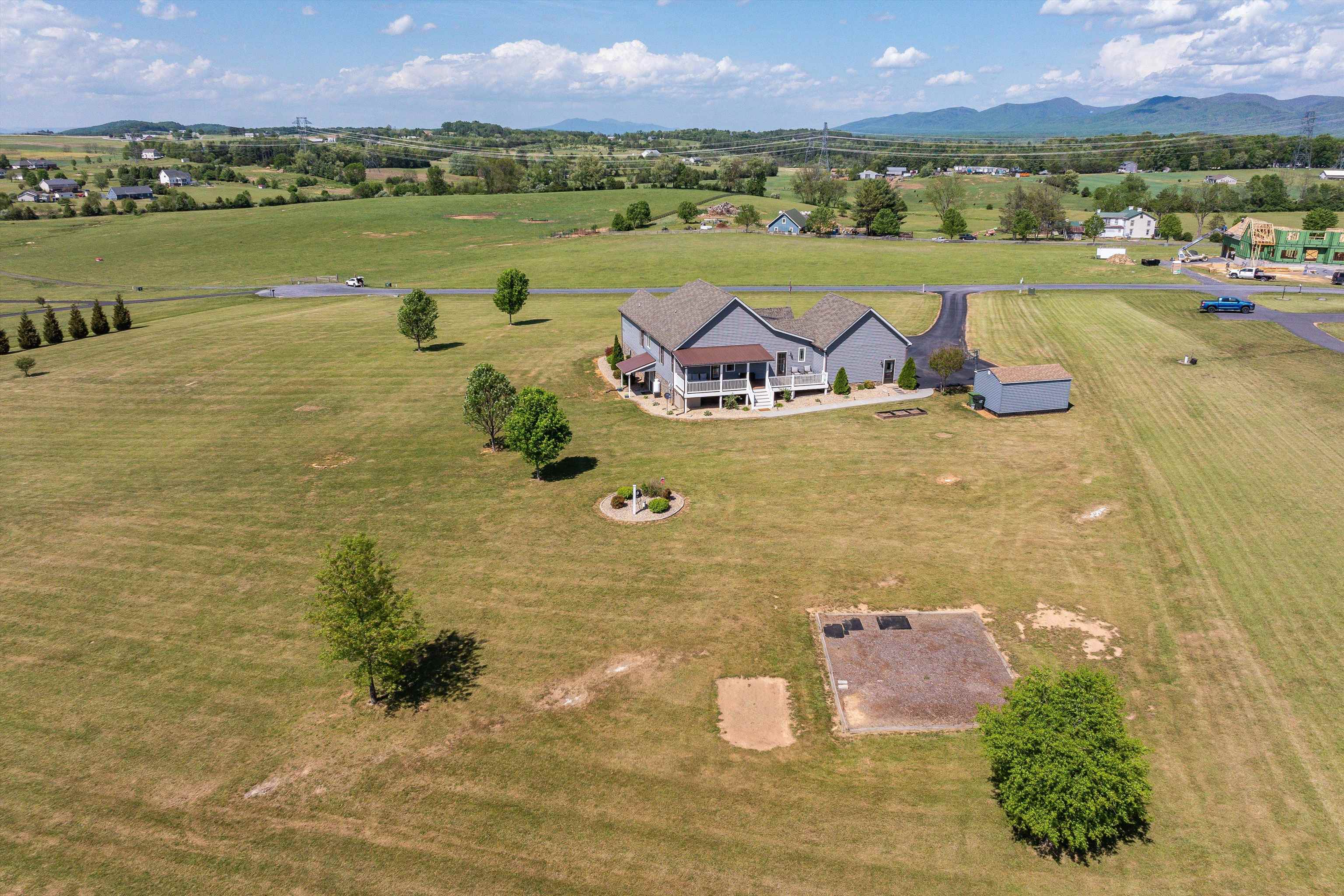 72 BENT CREEK RD, WAYNESBORO, Virginia 22980, 5 Bedrooms Bedrooms, ,3 BathroomsBathrooms,Residential,72 BENT CREEK RD,664090 MLS # 664090
