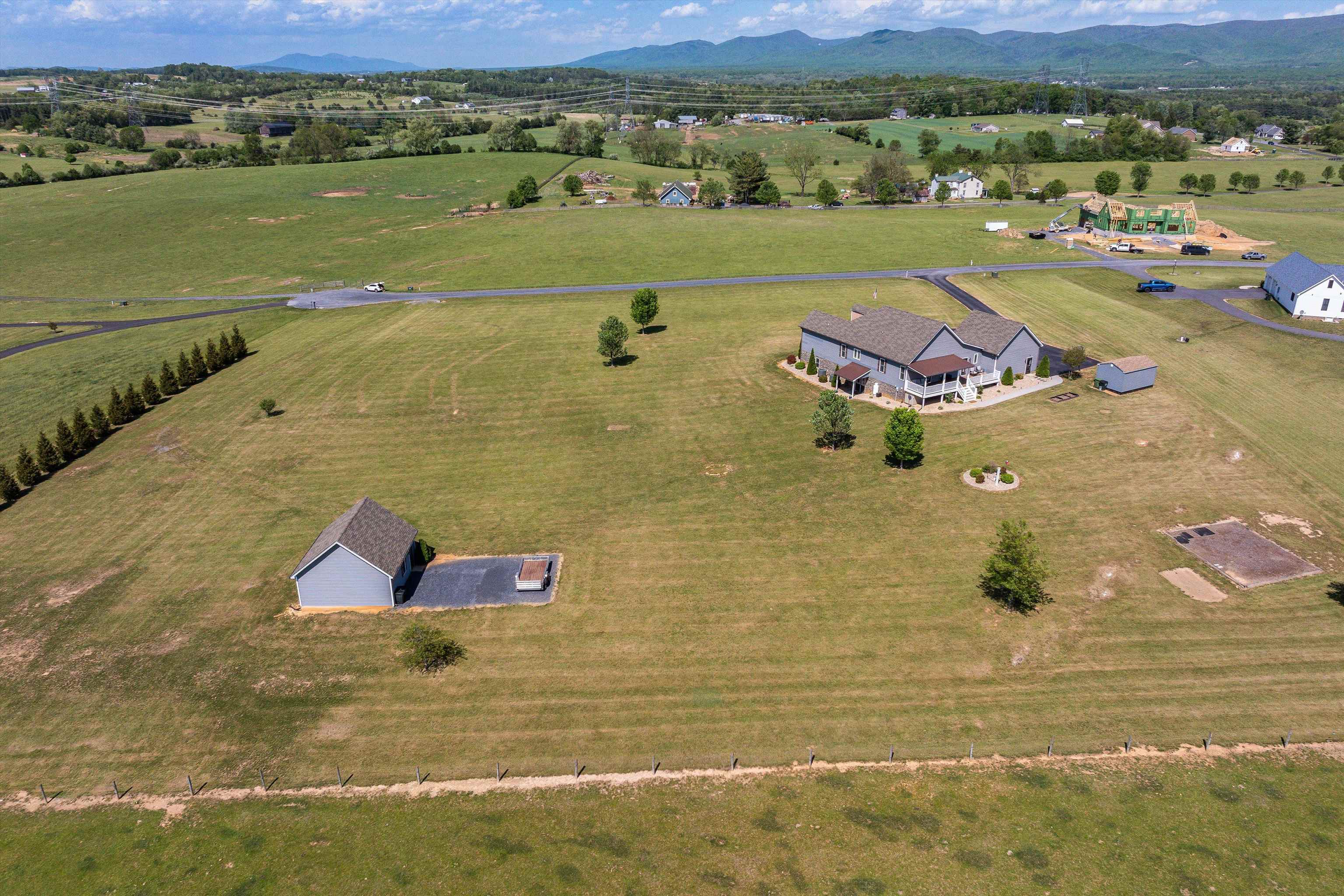 72 BENT CREEK RD, WAYNESBORO, Virginia 22980, 5 Bedrooms Bedrooms, ,3 BathroomsBathrooms,Residential,72 BENT CREEK RD,664090 MLS # 664090