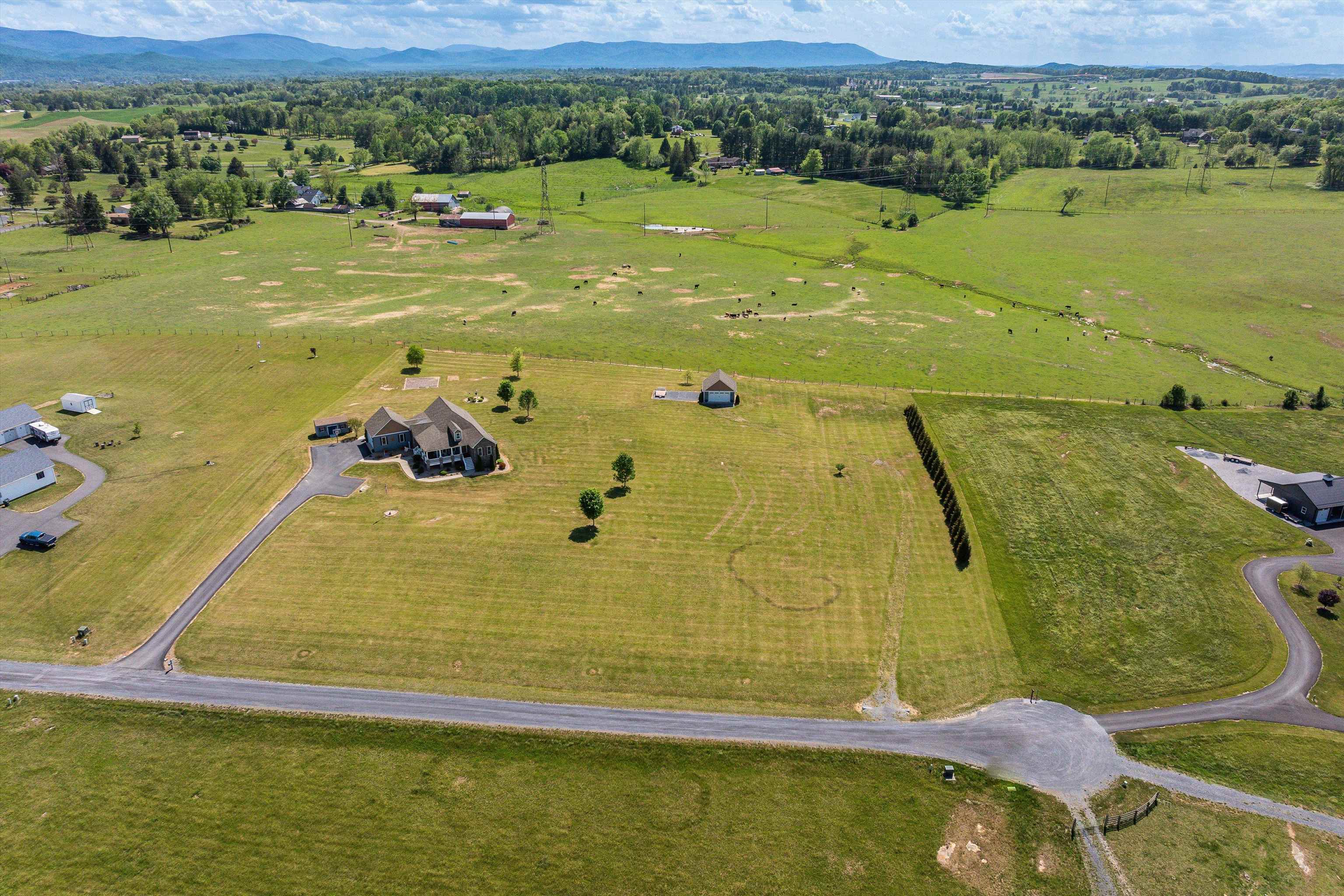 72 BENT CREEK RD, WAYNESBORO, Virginia 22980, 5 Bedrooms Bedrooms, ,3 BathroomsBathrooms,Residential,72 BENT CREEK RD,664090 MLS # 664090