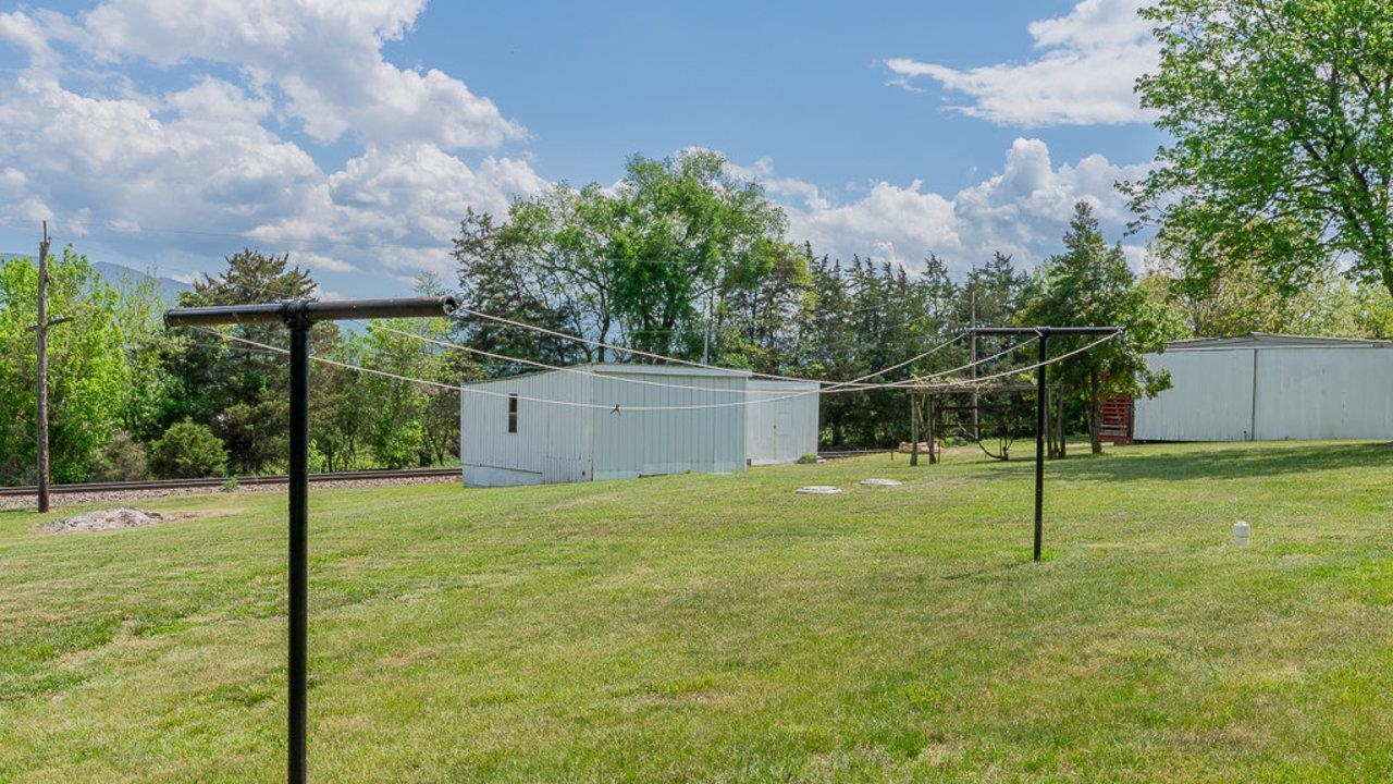 909 MILL CREEK RD, LURAY, Virginia 22835, 3 Bedrooms Bedrooms, ,2 BathroomsBathrooms,Residential,909 MILL CREEK RD,664098 MLS # 664098