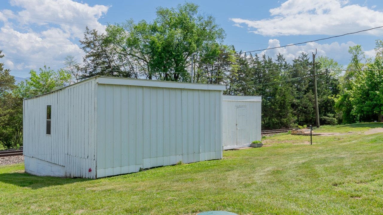 909 MILL CREEK RD, LURAY, Virginia 22835, 3 Bedrooms Bedrooms, ,2 BathroomsBathrooms,Residential,909 MILL CREEK RD,664098 MLS # 664098
