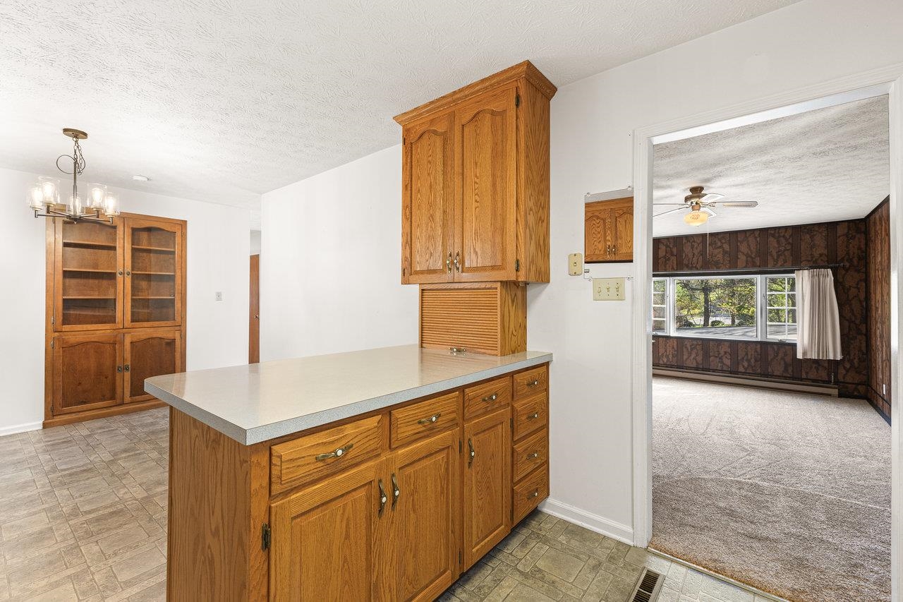 431 WEST AVE, HARRISONBURG, Virginia 22801, 3 Bedrooms Bedrooms, ,2 BathroomsBathrooms,Residential,431 WEST AVE,664100 MLS # 664100